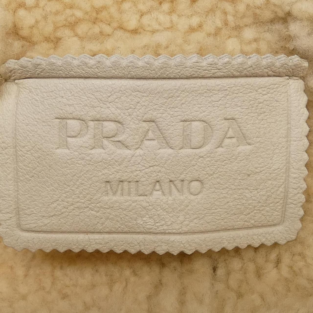 Prada Prada Prada Shearling Jacket Fur Outerwear 58A0861ZXR DUTY FREE for USA Size ONE SIZE - 4 Thumbnail