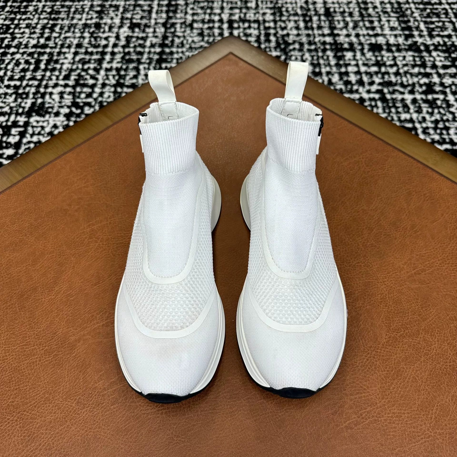 Dior Dior Casual White Hitop Sneakers it_37 Women Size US 7 / IT 37 - 2 Thumbnail