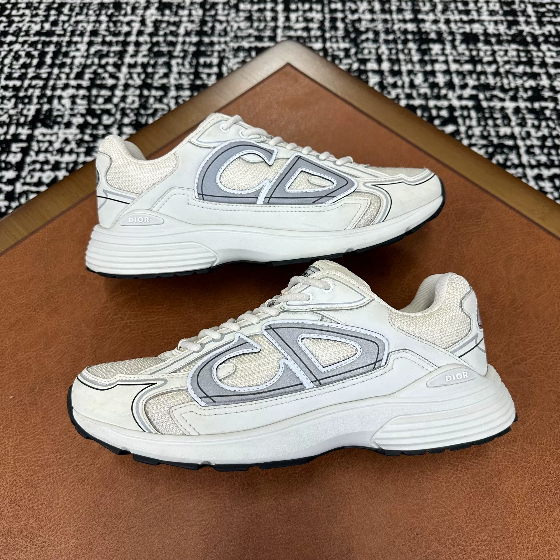Dior Dior Mesh White Lowtop Sneakers 9 Men Size US 9 / EU 42 - 5 Thumbnail