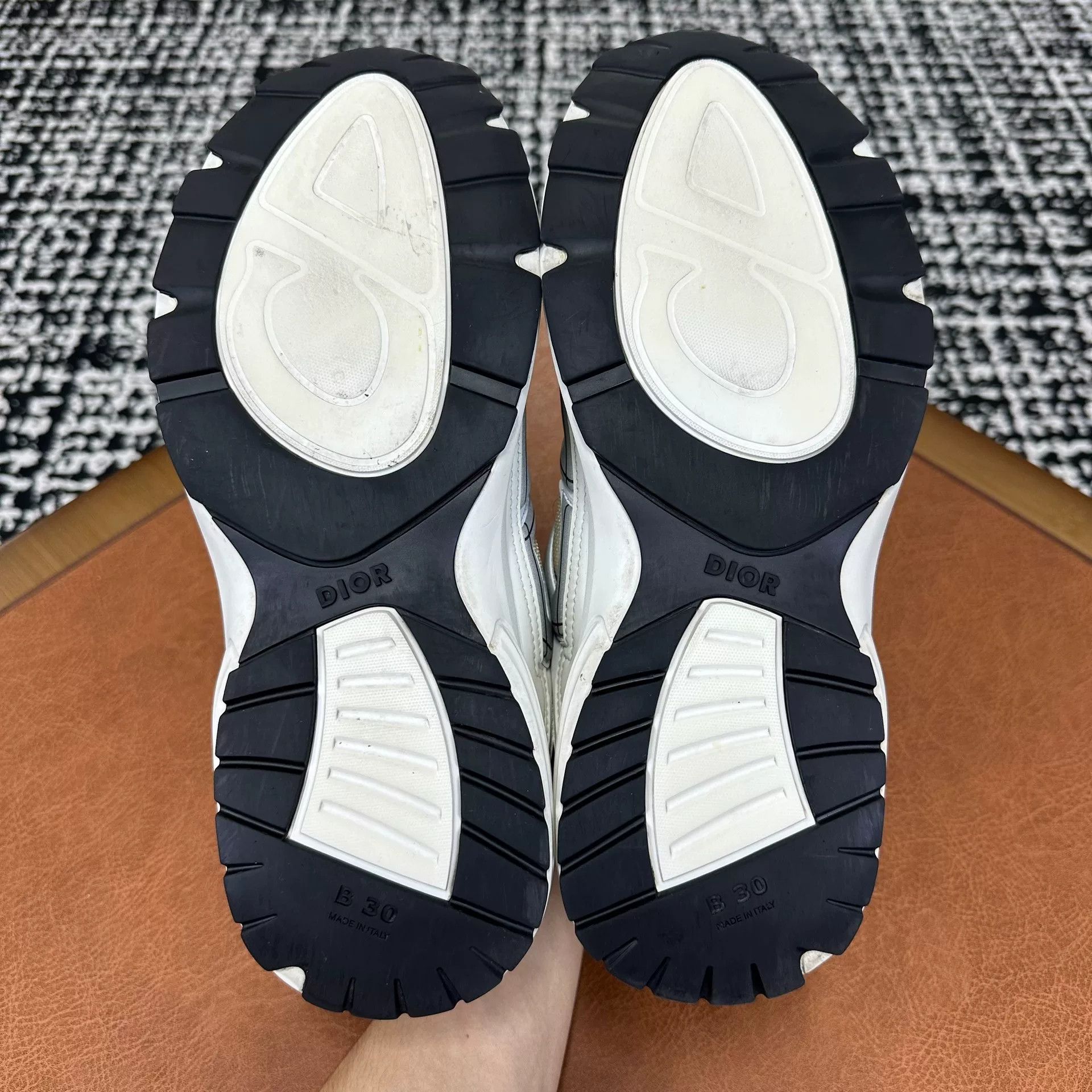 Dior Dior Mesh White Lowtop Sneakers 9 Men Size US 9 / EU 42 - 7 Thumbnail