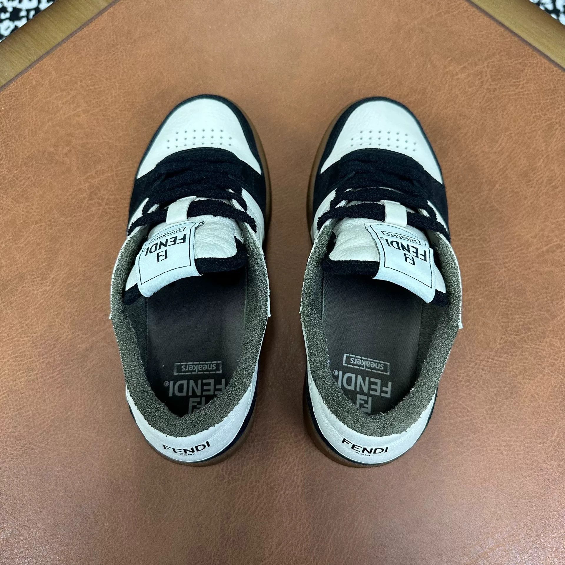 Fendi Fendi Casual Black Lowtop Sneakers it_36 Women Size US 6 / IT 36 - 3 Thumbnail
