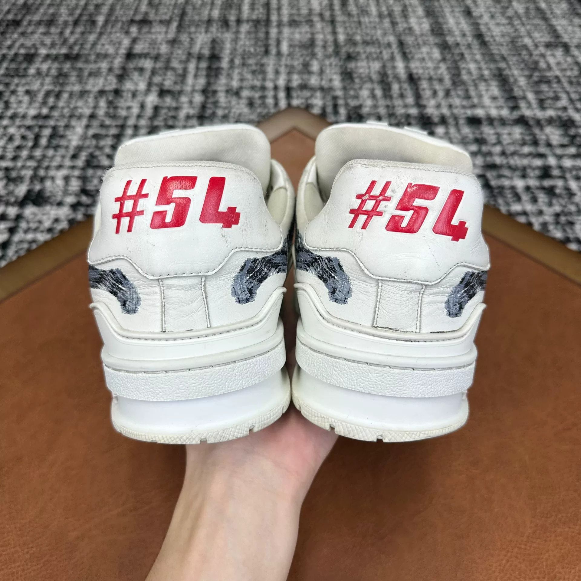 Louis Vuitton Louis Vuitton Training White Lowtop Sneakers 8 Men Size US 8 / EU 41 - 4 Thumbnail