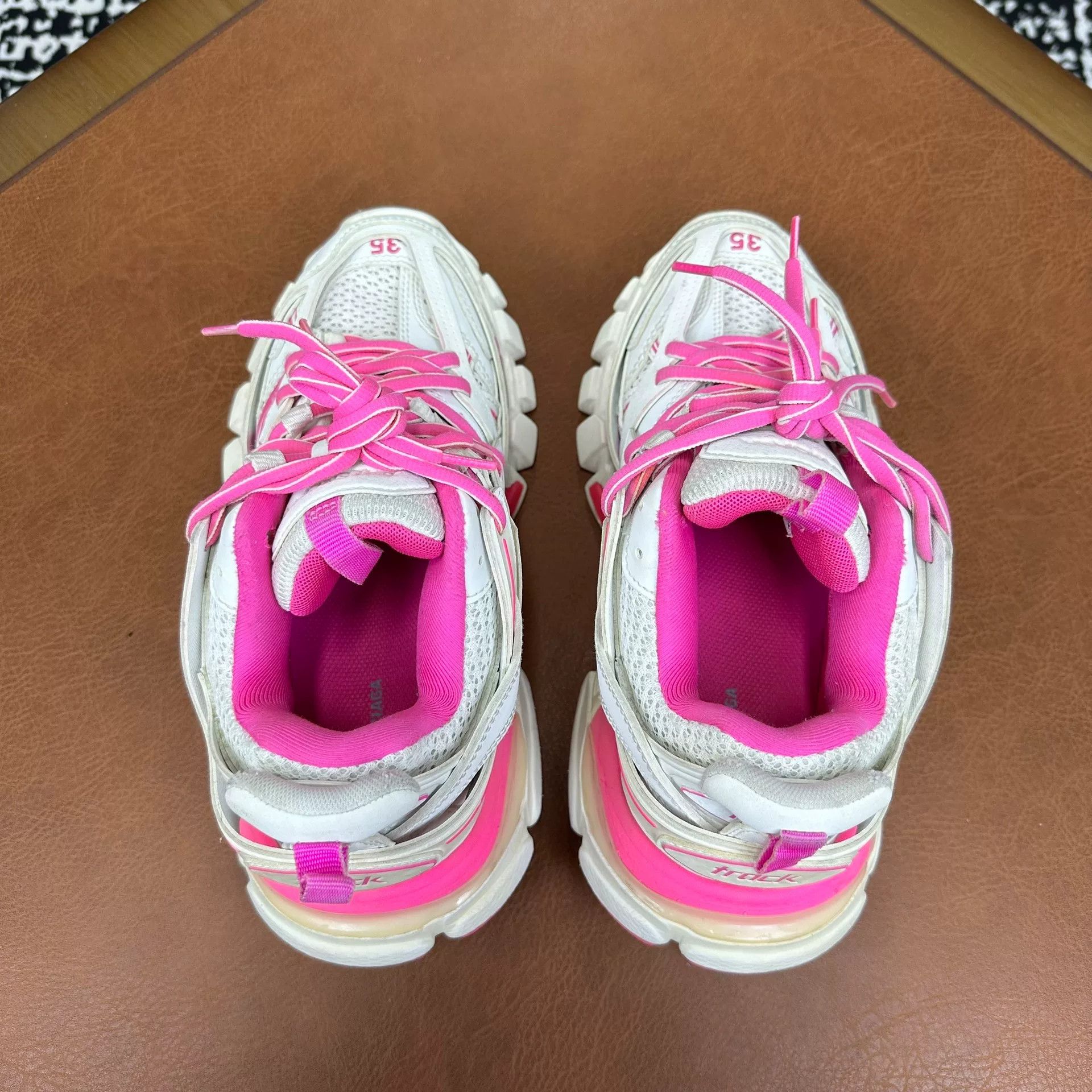 Balenciaga Balenciaga Pink Lowtop Sneakers it_35 Women Size US 5 / IT 35 - 3 Thumbnail