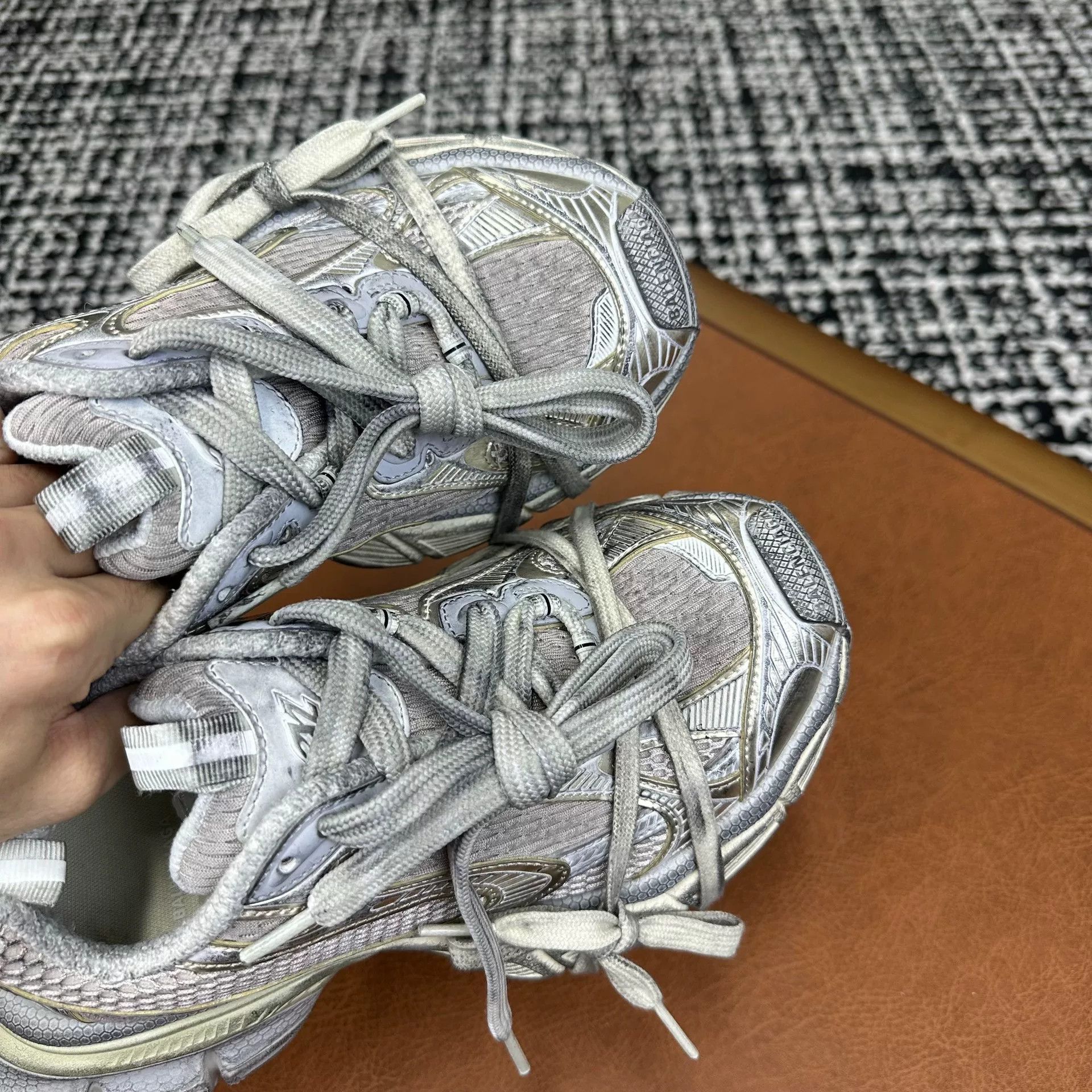 Balenciaga Balenciaga Mesh Beige Lowtop Sneakers it_36 Women Size US 6 / IT 36 - 5 Thumbnail