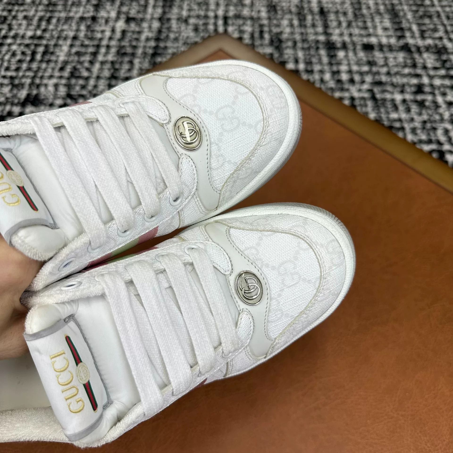 Gucci Gucci Gray Lowtop Sneakers it_36-5 Women Size US 6.5 / IT 36.5 - 5 Thumbnail