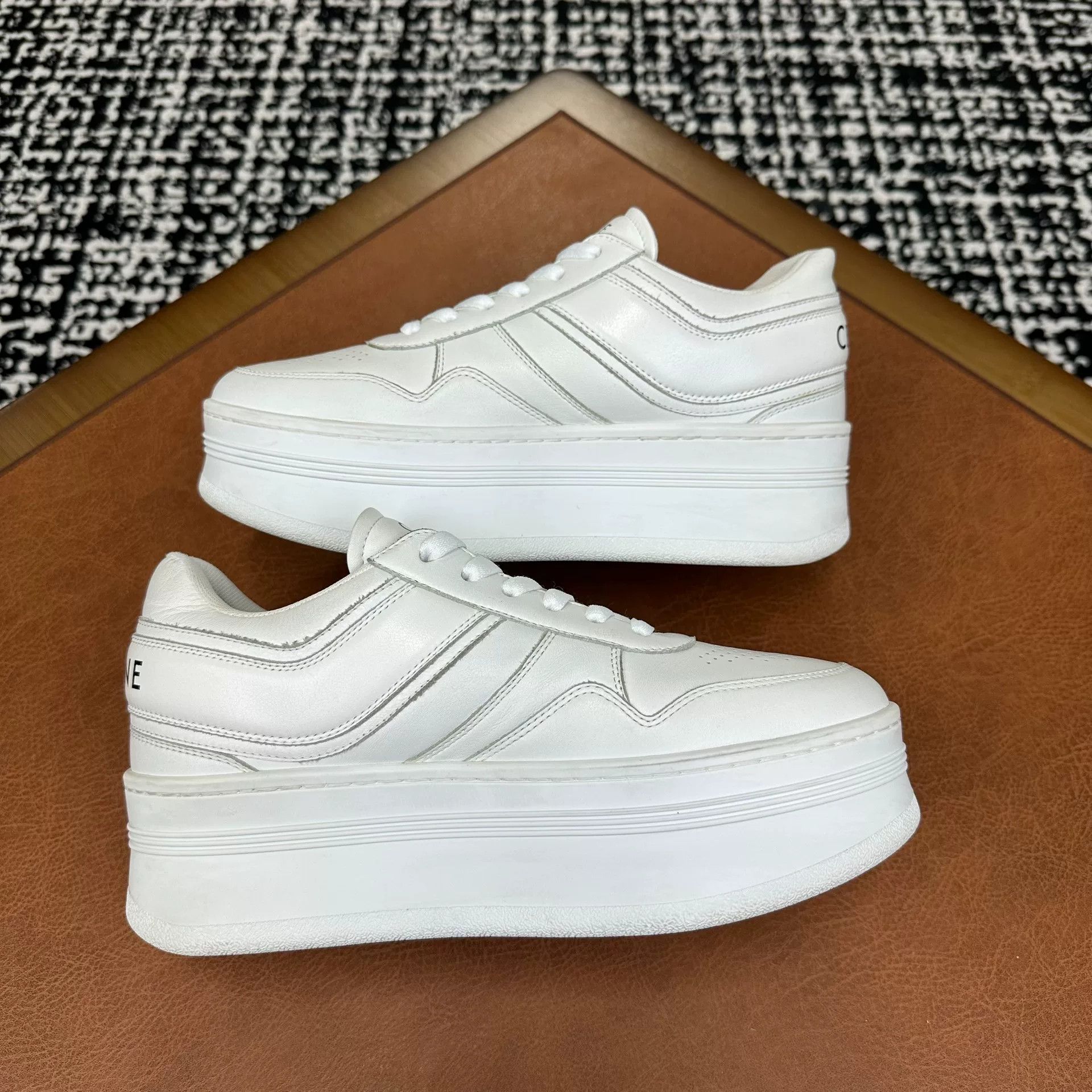 Celine Celine Leather White Lowtop Sneakers it_38 Women Size US 8 / IT 38 - 7 Thumbnail