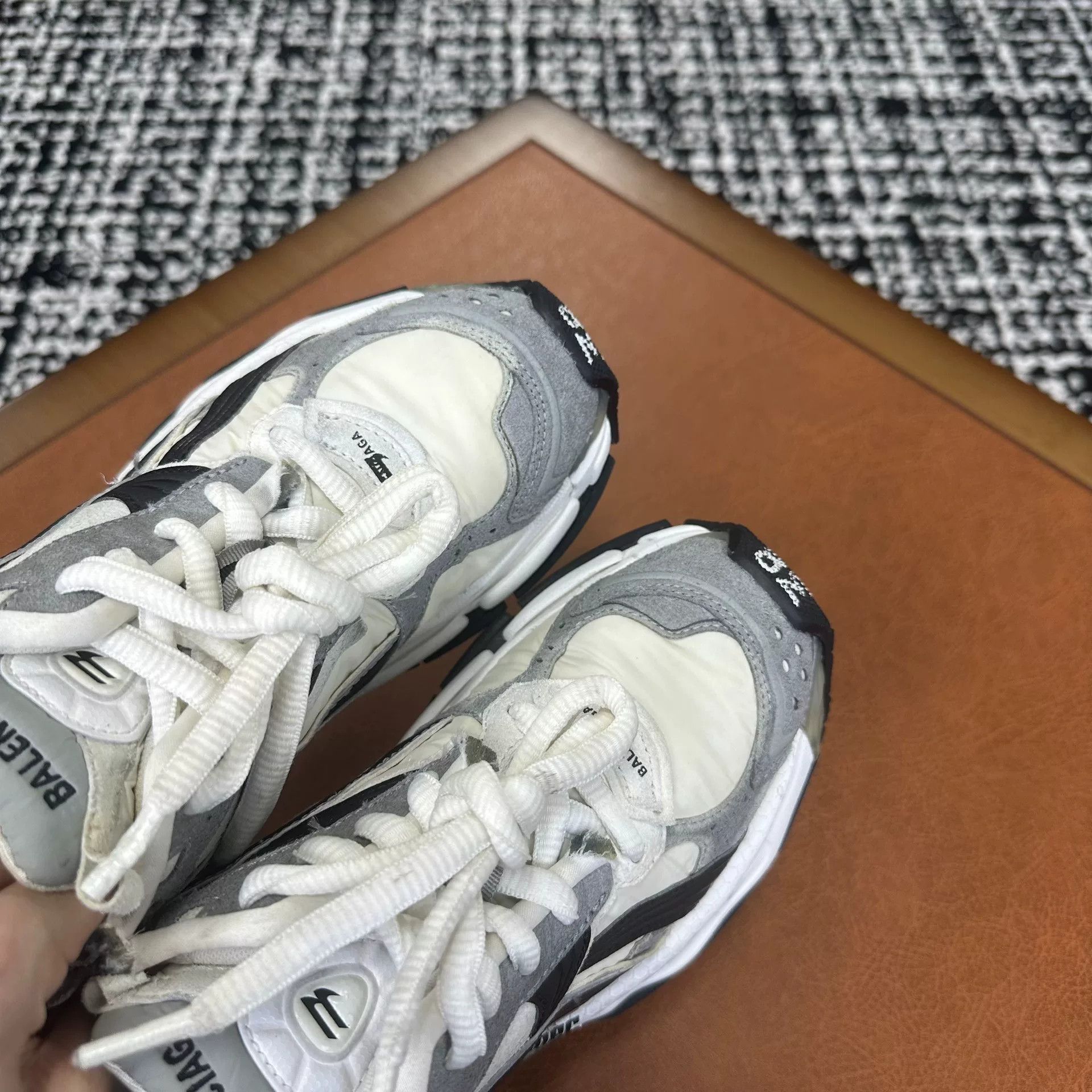 Balenciaga Balenciaga Running Multi Lowtop Sneakers it_38 Women Size US 8 / IT 38 - 4 Thumbnail
