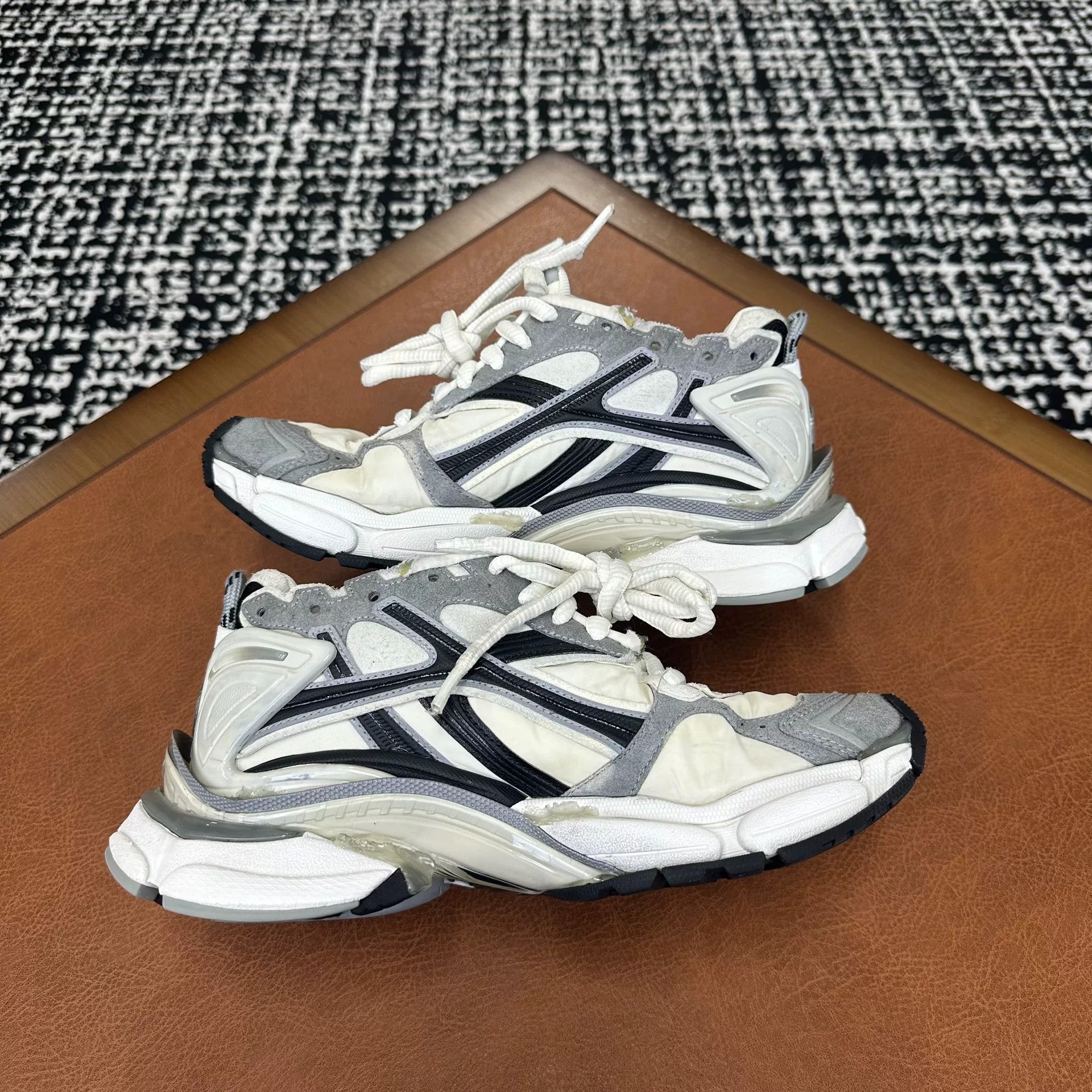 Balenciaga Balenciaga Running Multi Lowtop Sneakers it_38 Women Size US 8 / IT 38 - 7 Thumbnail