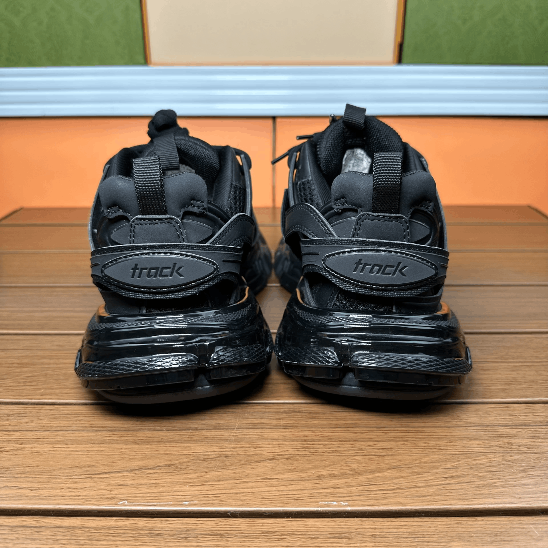 Balenciaga Balenciaga Black Lowtop Sneakers it_36 Women Size US 6 / IT 36 - 5 Thumbnail