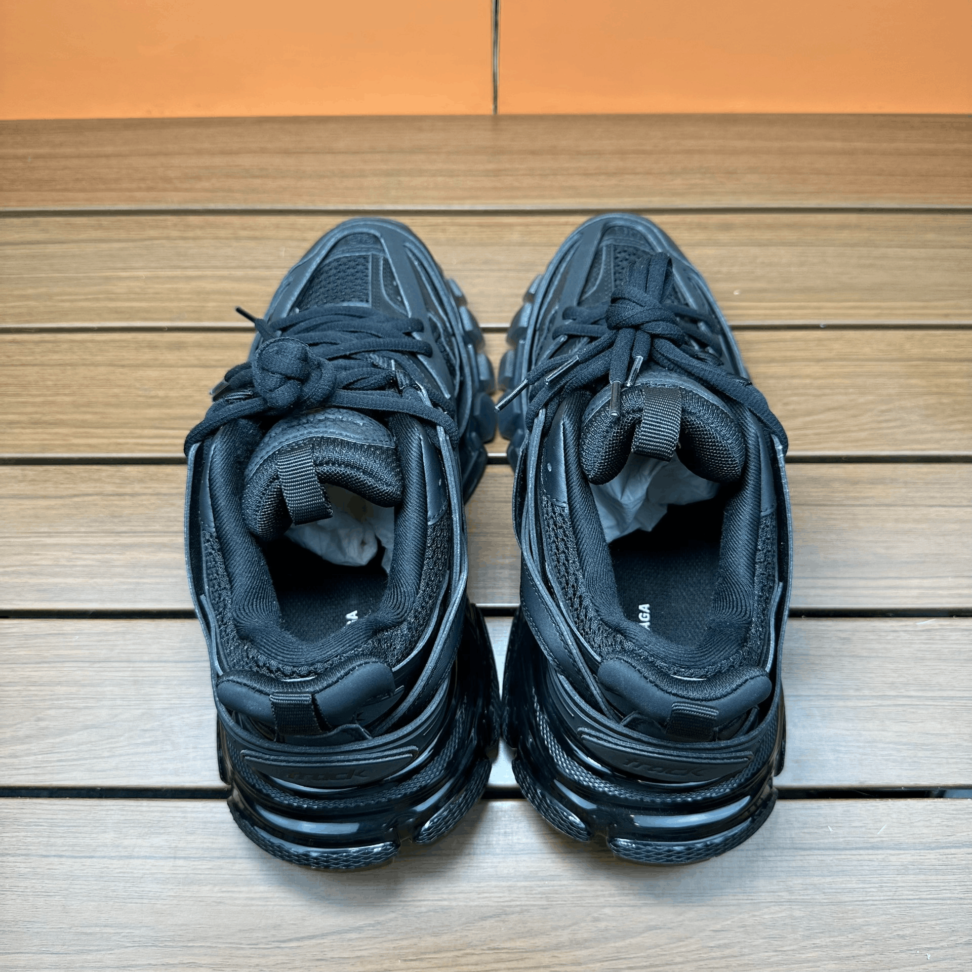Balenciaga Balenciaga Black Lowtop Sneakers it_36 Women Size US 6 / IT 36 - 6 Thumbnail