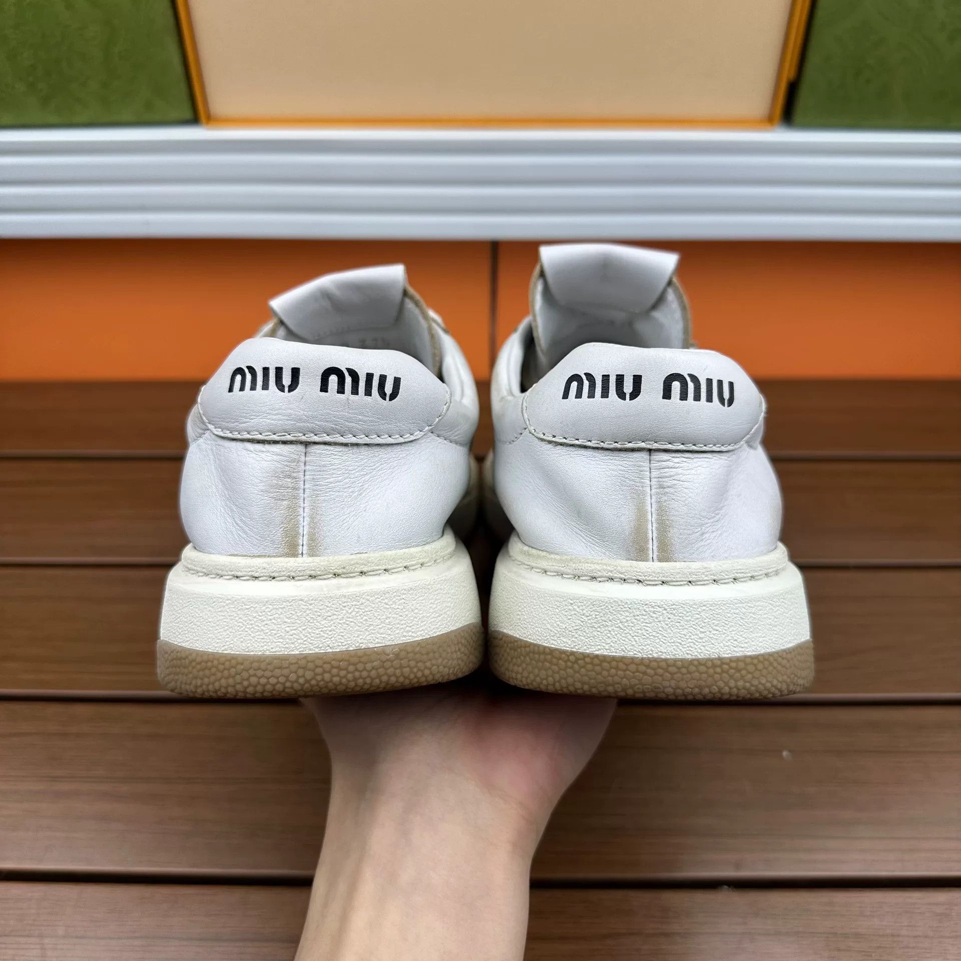 Miu Miu Miu Miu Casual White Lowtop Sneakers it_37-5 Women Size US 7.5 / IT 37.5 - 5 Thumbnail