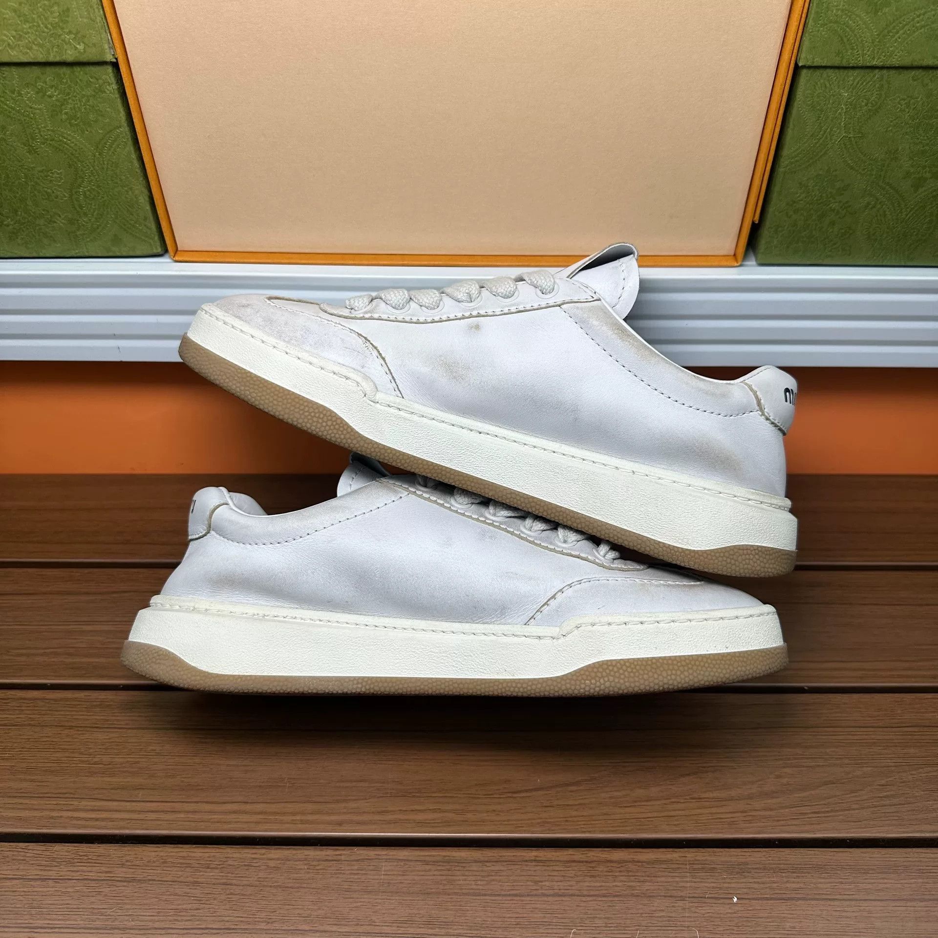 Miu Miu Miu Miu Casual White Lowtop Sneakers it_37-5 Women Size US 7.5 / IT 37.5 - 3 Thumbnail