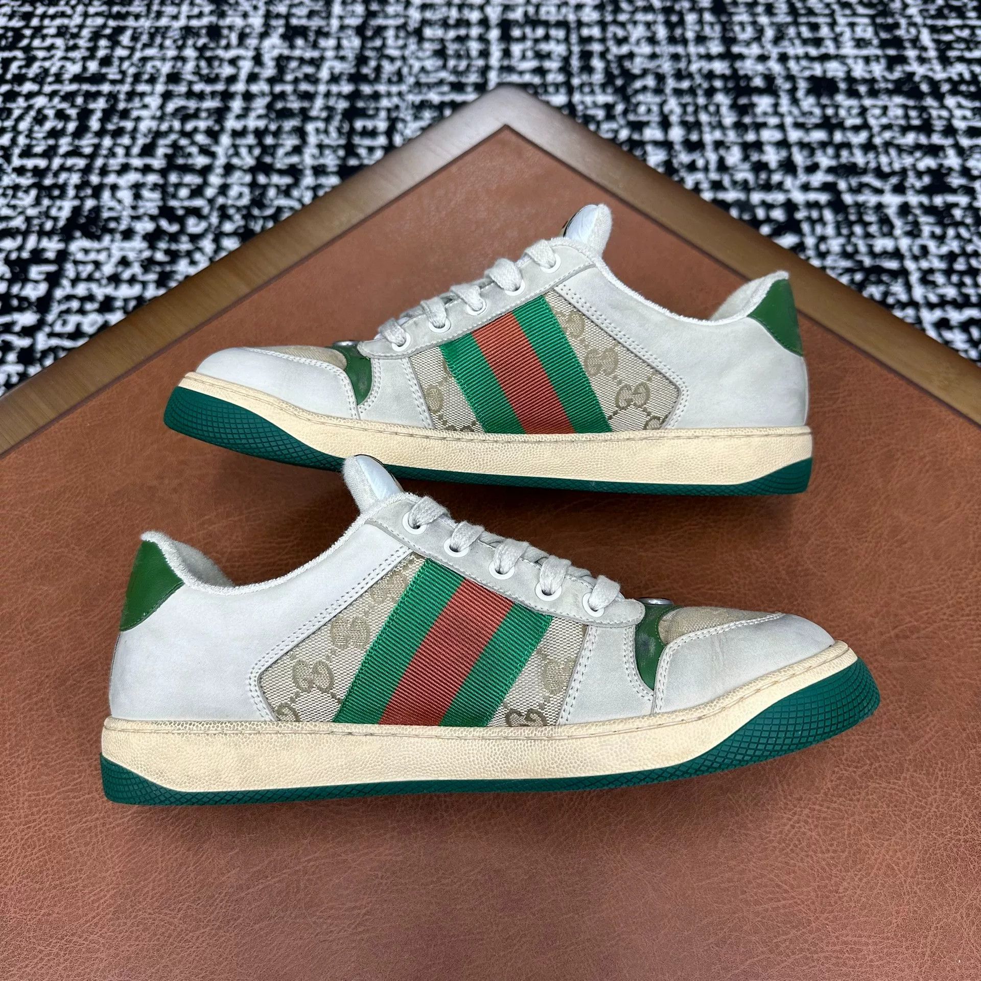 Gucci Gucci Leather Green Lowtop Sneakers 9 Men Size US 9 / EU 42 - 6 Thumbnail