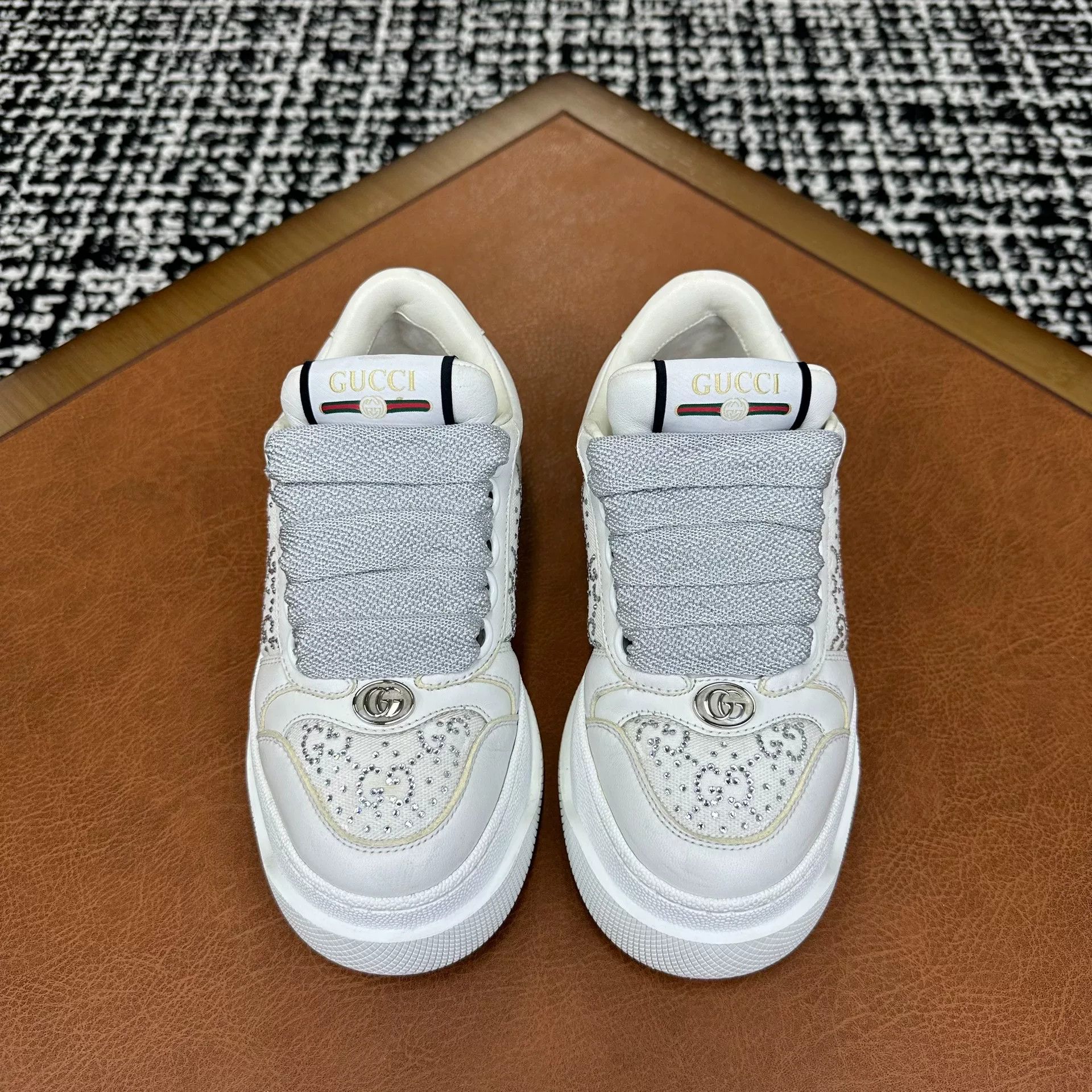 Gucci Gucci Gray Lowtop Sneakers it_34-5 Women Size US 4.5 / IT 34.5 - 2 Thumbnail