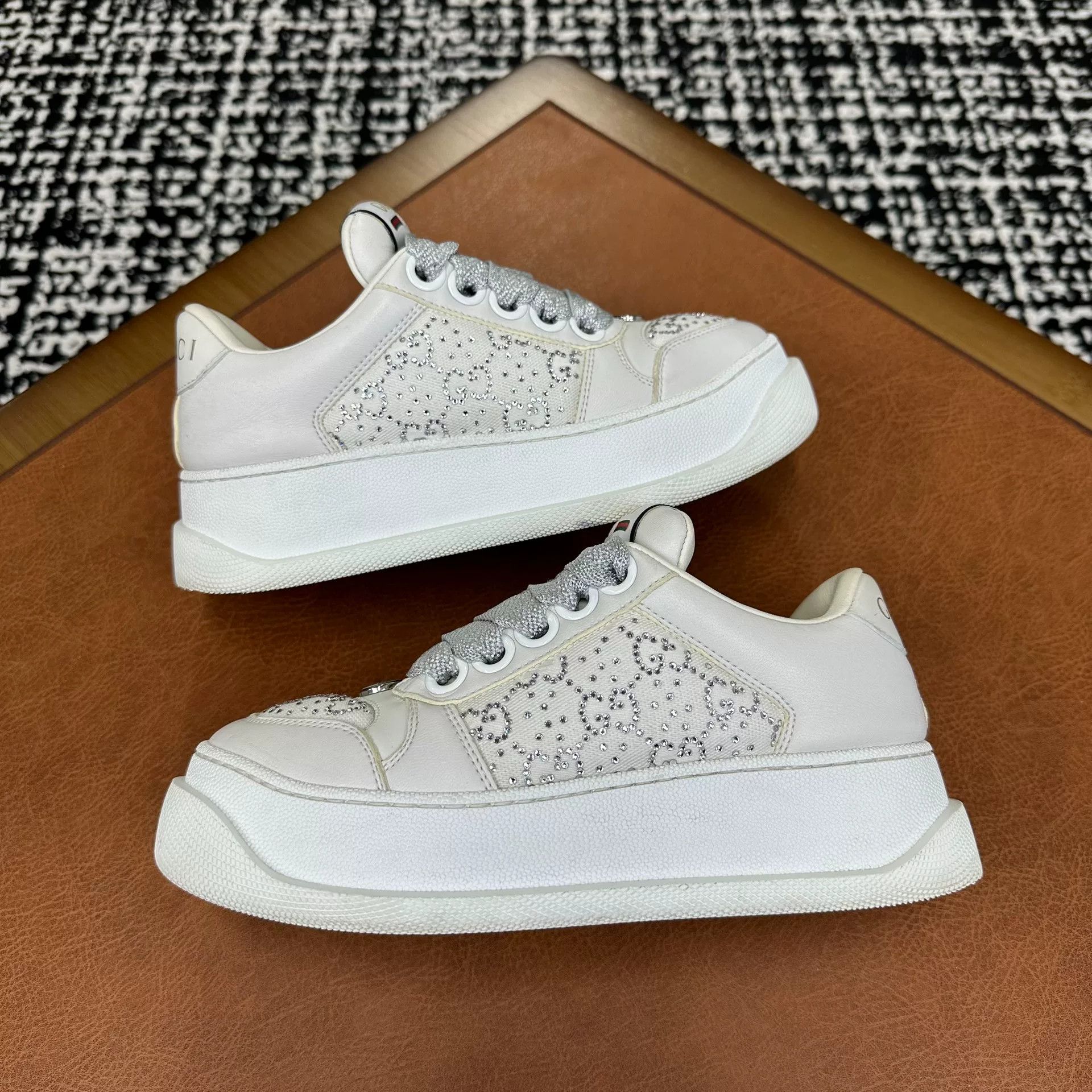 Gucci Gucci Gray Lowtop Sneakers it_34-5 Women Size US 4.5 / IT 34.5 - 5 Thumbnail