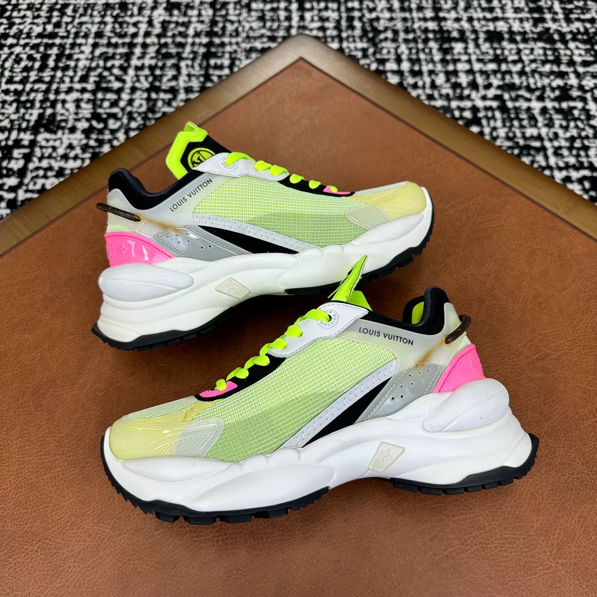 Louis Vuitton Louis Vuitton Lowtop Sneakers it_36 Women Size US 6 / IT 36 - 4 Thumbnail