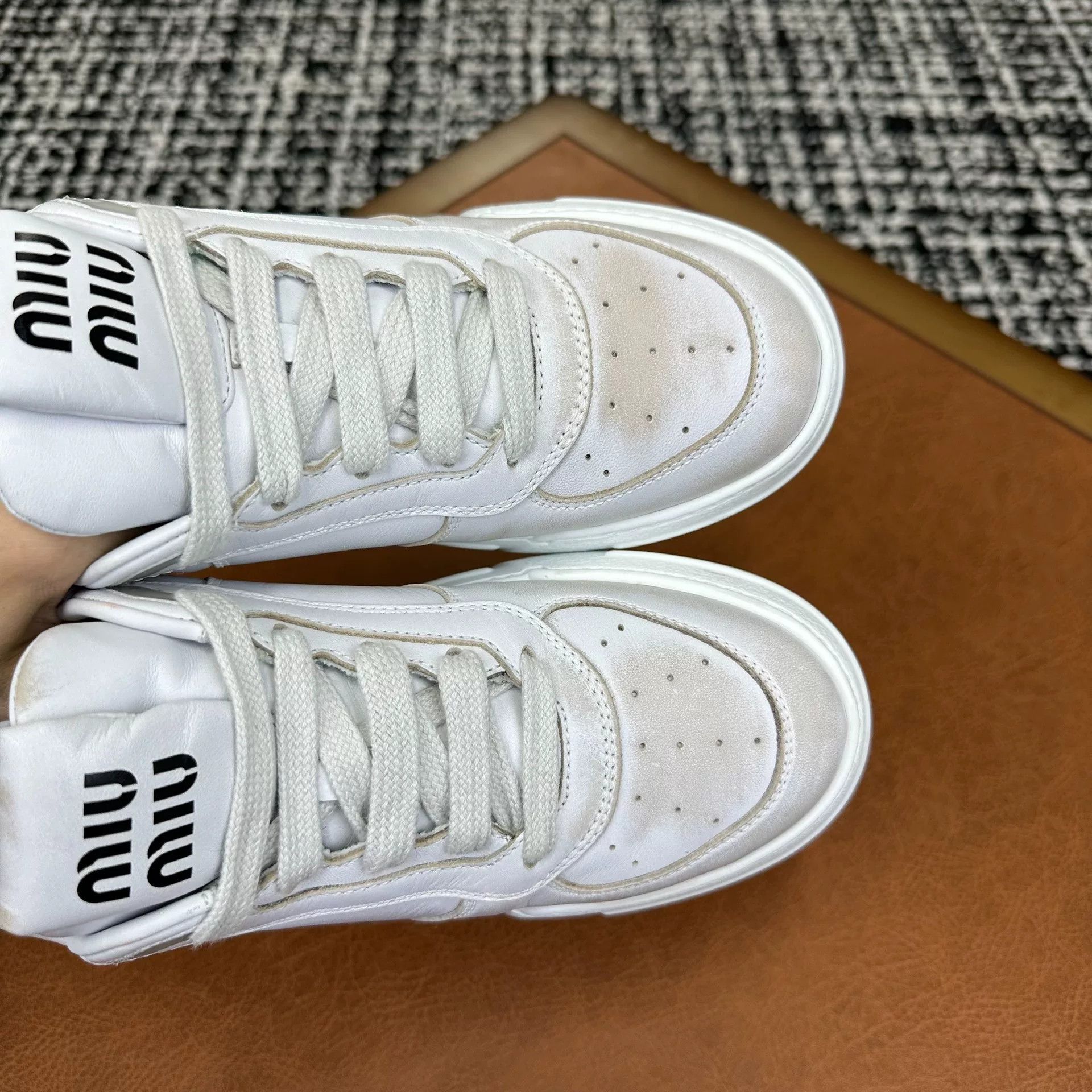 Miu Miu Miu Miu Retro White Lowtop Sneakers it_38 Women Size US 8 / IT 38 - 4 Thumbnail