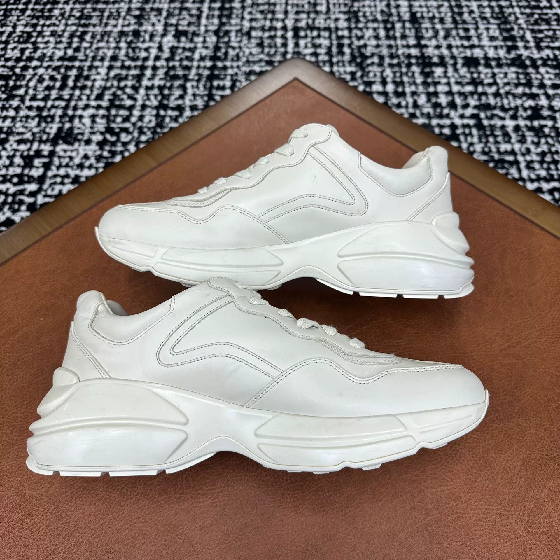 Gucci Gucci Collab White Lowtop Sneakers 9 Men Size US 9 / EU 42 - 6 Thumbnail