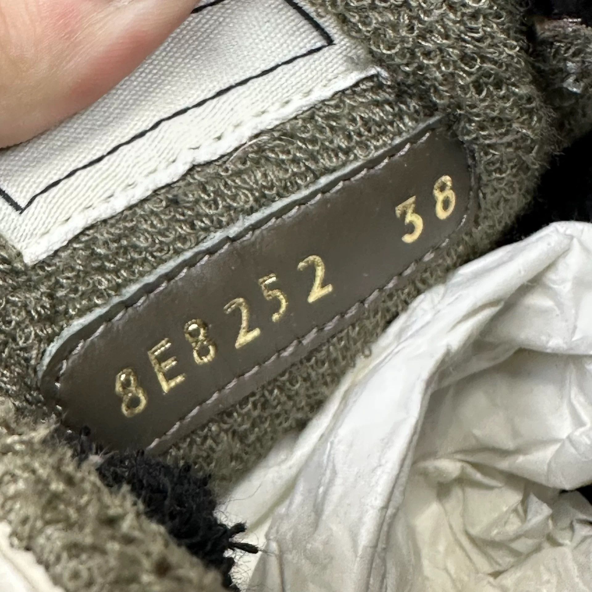Fendi Fendi Black Lowtop Sneakers it_38 Women Size US 8 / IT 38 - 8 Thumbnail