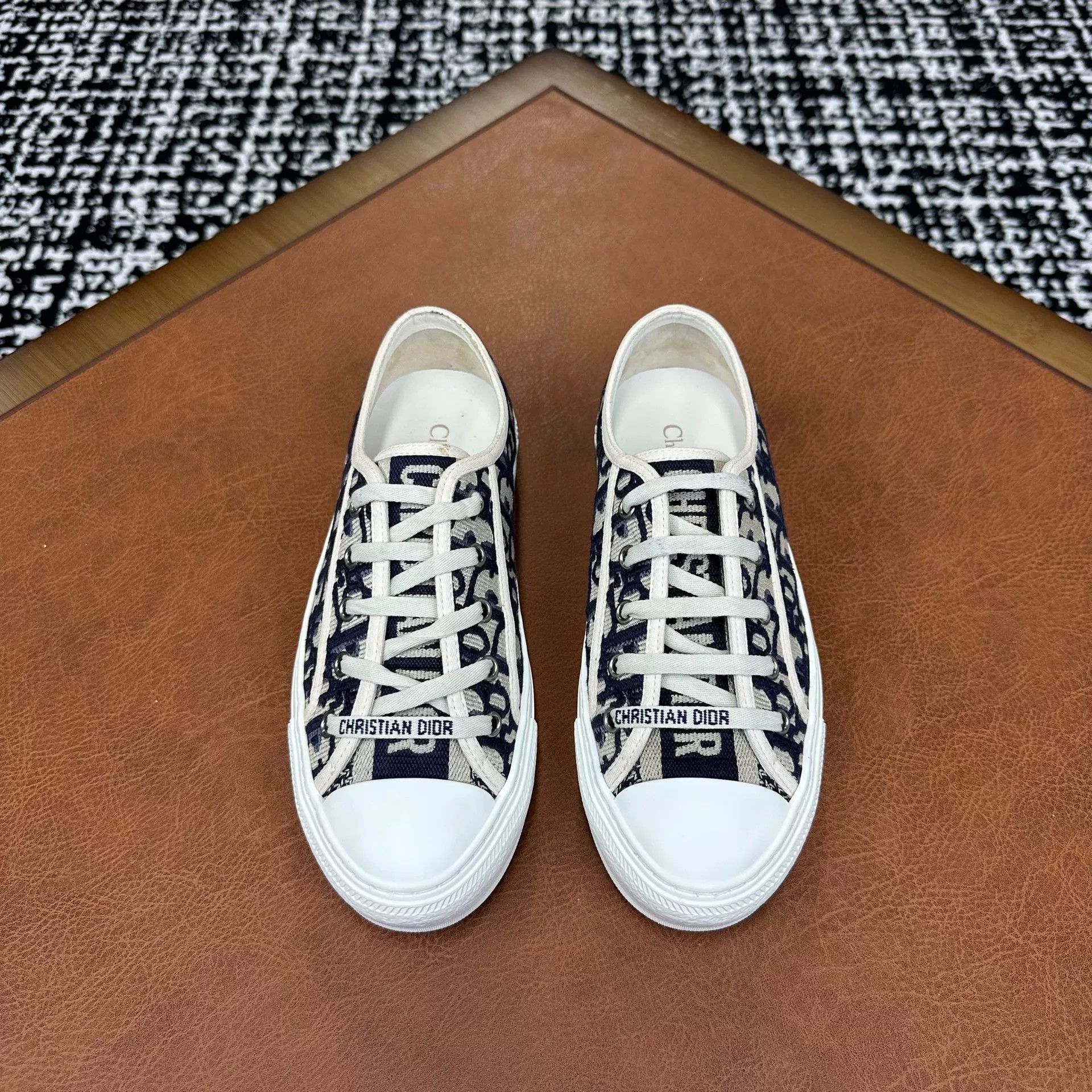 Dior Dior Retro Embroidered Lowtop Sneakers it_36-5 Women Size US 6.5 / IT 36.5 - 2 Thumbnail