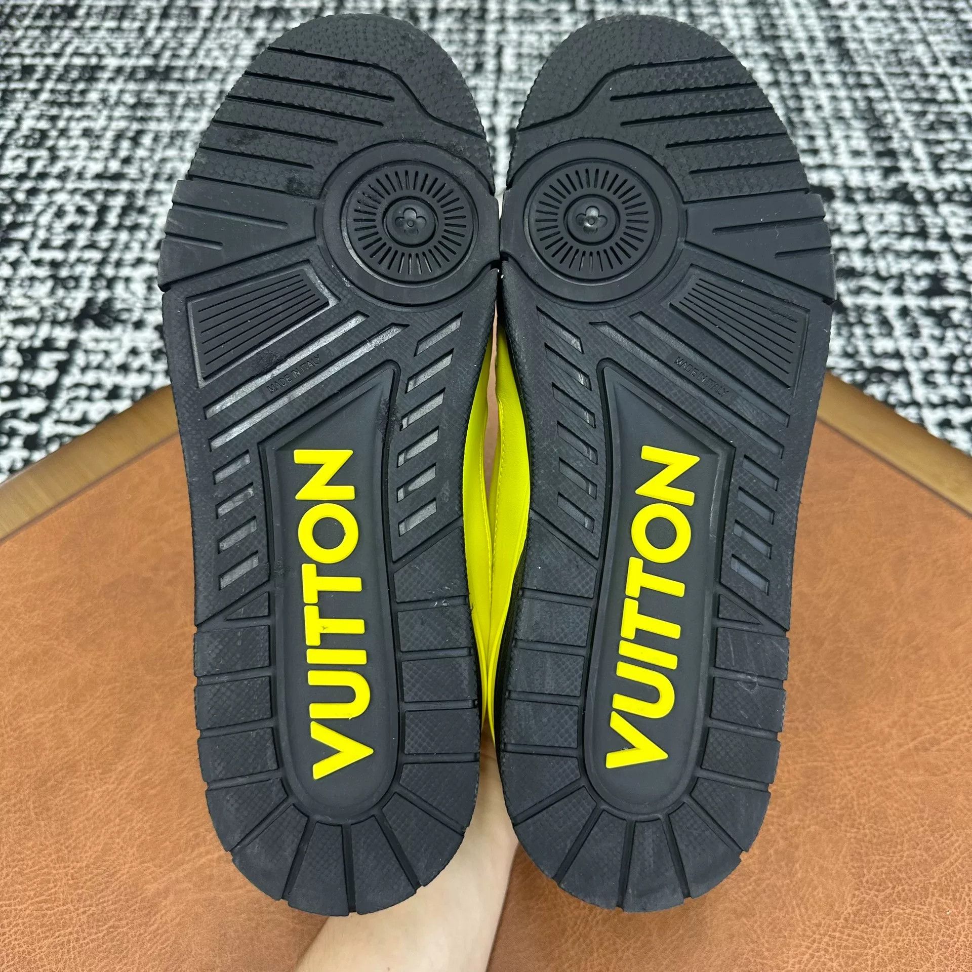 Louis Vuitton Louis Vuitton Training Yellow Lowtop Sneakers 9 Men Size US 9 / EU 42 - 7 Thumbnail