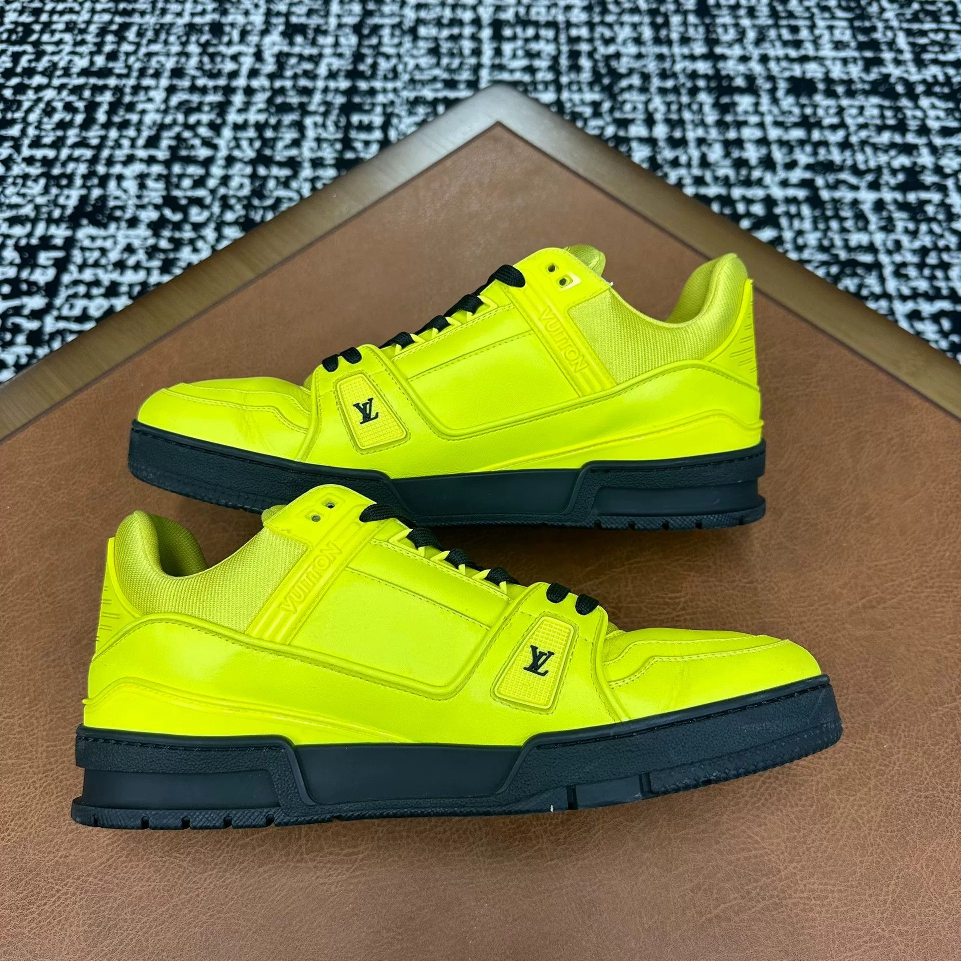 Louis Vuitton Louis Vuitton Training Yellow Lowtop Sneakers 9 Men Size US 9 / EU 42 - 5 Thumbnail