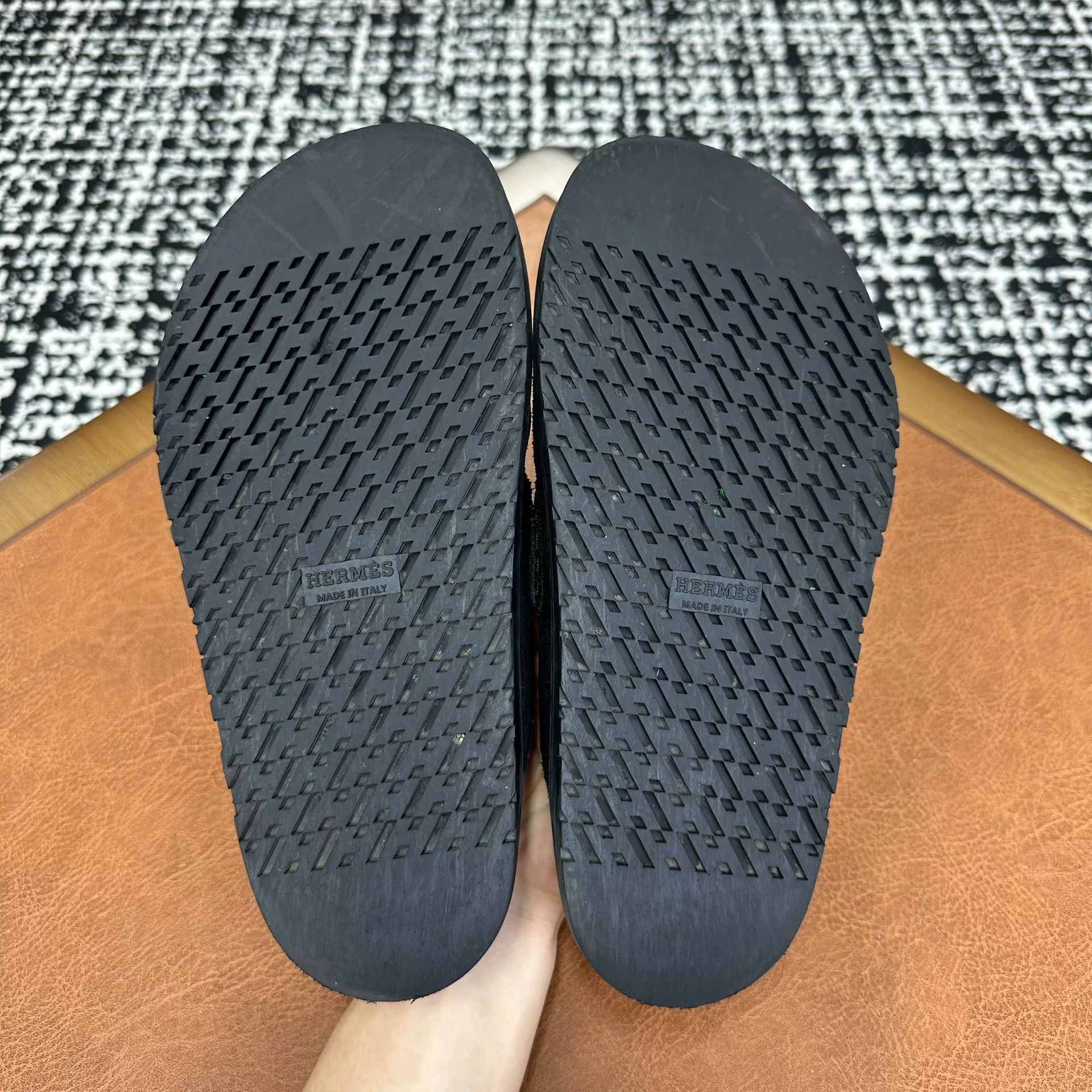 Hermes Hermes Black Sandals it_36-5 Women Size US 6.5 / IT 36.5 - 4 Thumbnail