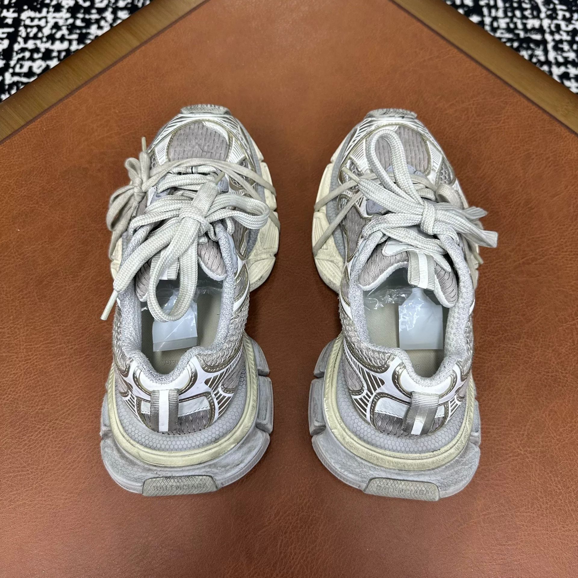 Balenciaga Balenciaga Mesh Beige Lowtop Sneakers it_37 Women Size US 7 / IT 37 - 4 Thumbnail