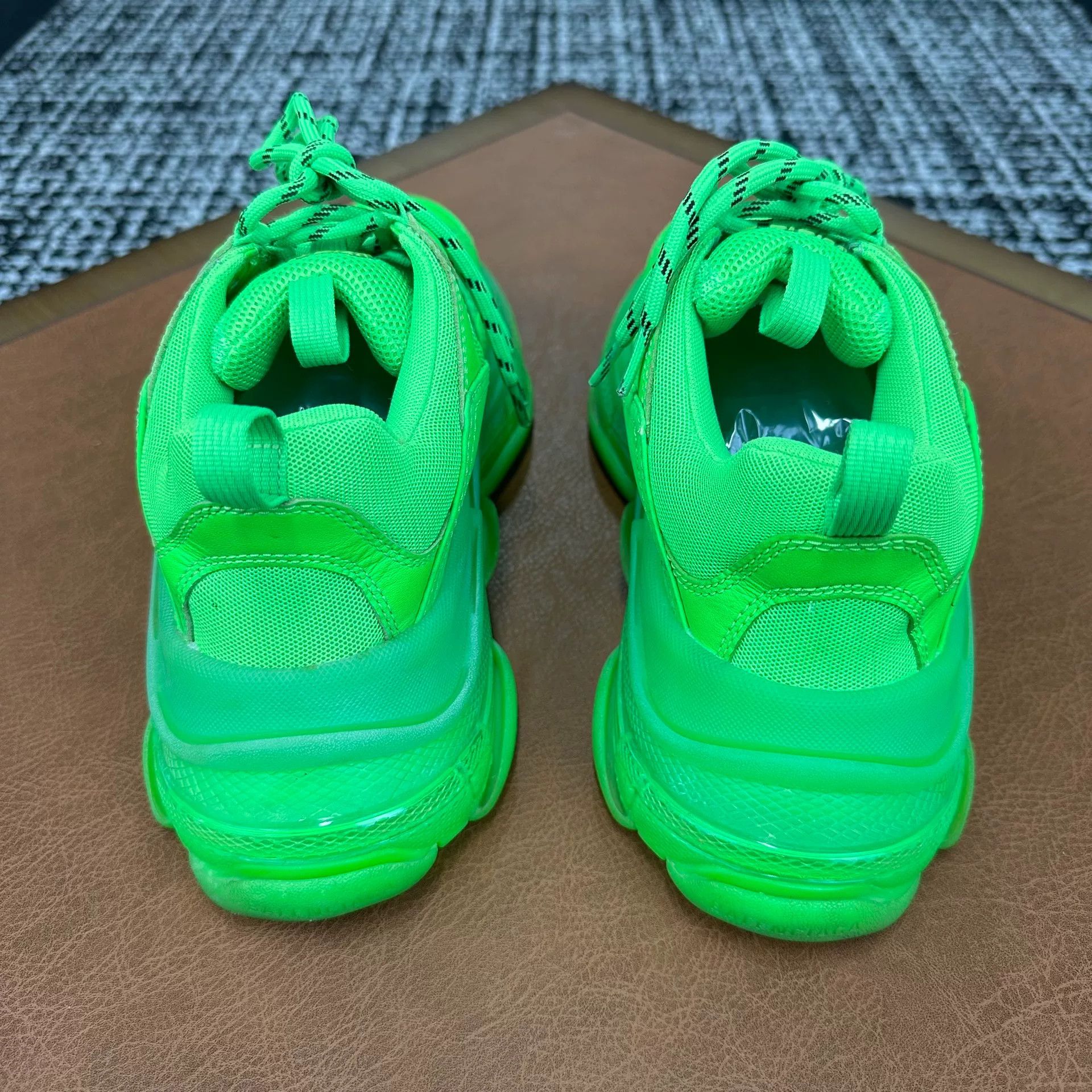 Balenciaga Balenciaga Green Lowtop Sneakers 7 Men Size US 7 / EU 40 - 3 Thumbnail