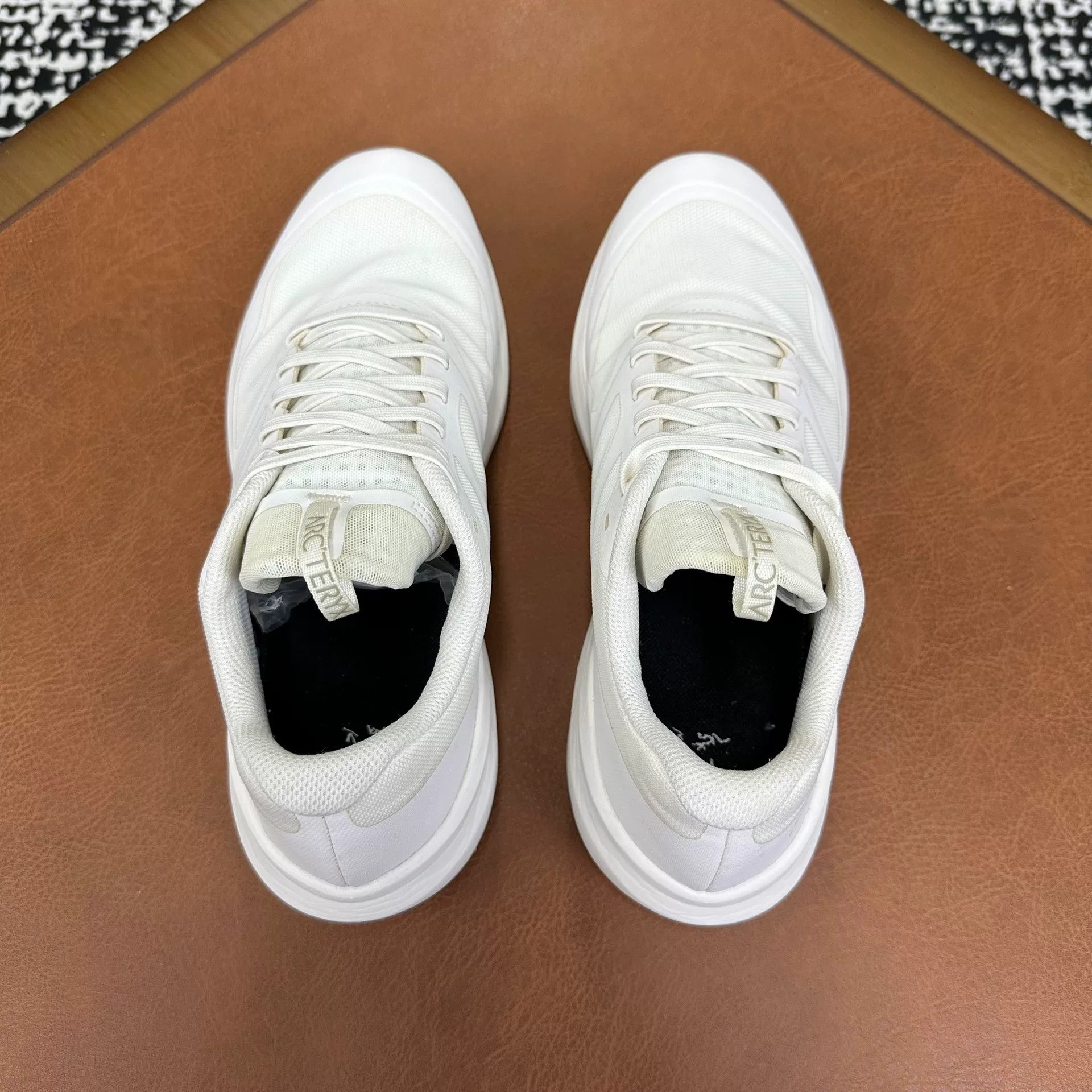 Arc'teryx Arc'teryx White Lowtop Sneakers 8 Men Size US 8 / EU 41 - 4 Thumbnail