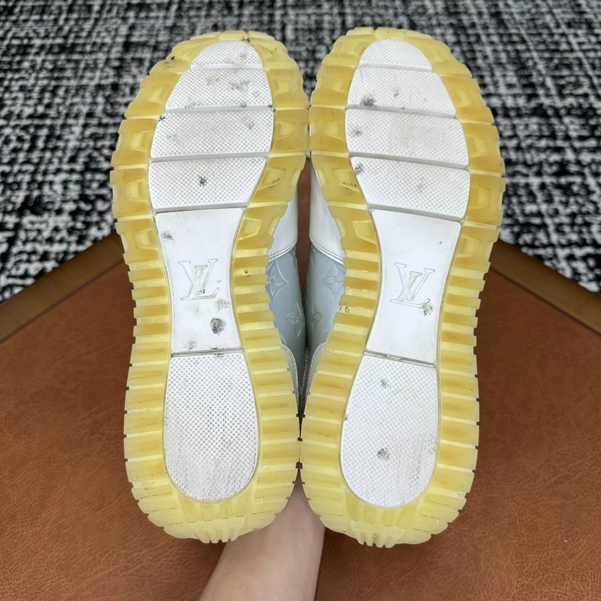 Louis Vuitton Louis Vuitton White Lowtop Sneakers 9 Men Size US 9 / EU 42 - 7 Thumbnail
