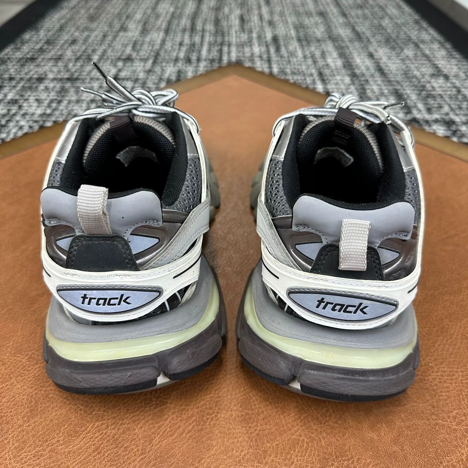 Balenciaga Balenciaga Lowtop Sneakers 7 Men Size US 7 / EU 40 - 3 Thumbnail