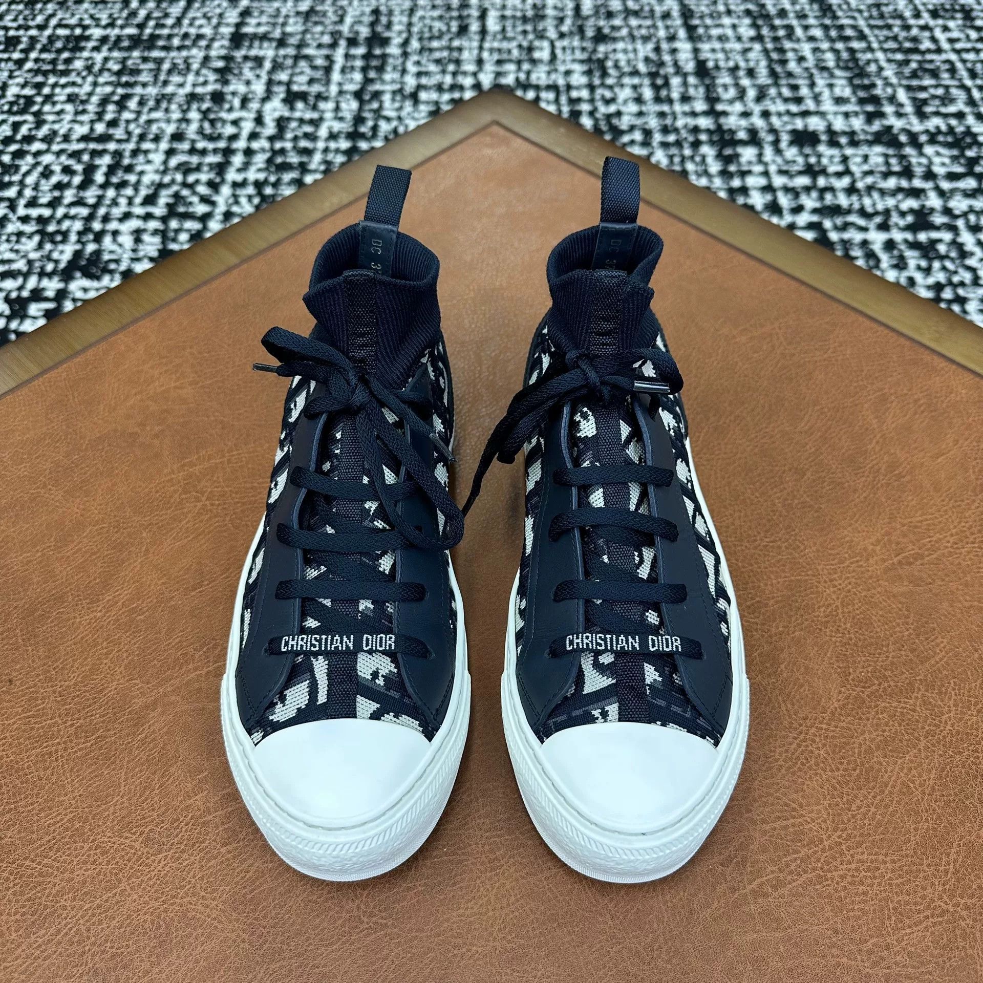 Dior Dior Blue Hitop Sneakers it_37-5 Women Size US 7.5 / IT 37.5 - 2 Thumbnail