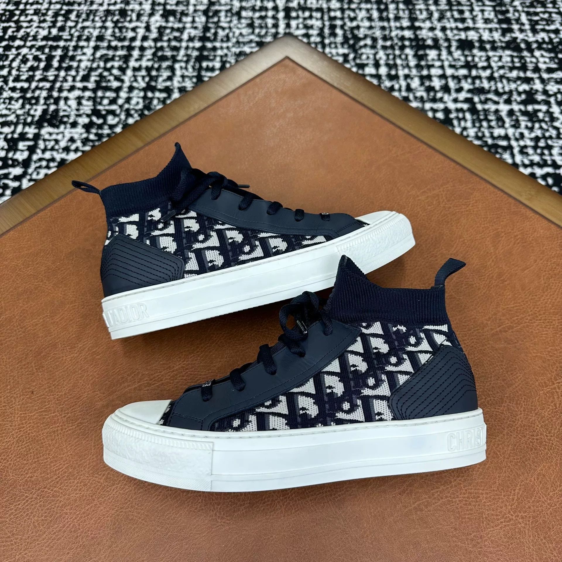 Dior Dior Blue Hitop Sneakers it_37-5 Women Size US 7.5 / IT 37.5 - 5 Thumbnail