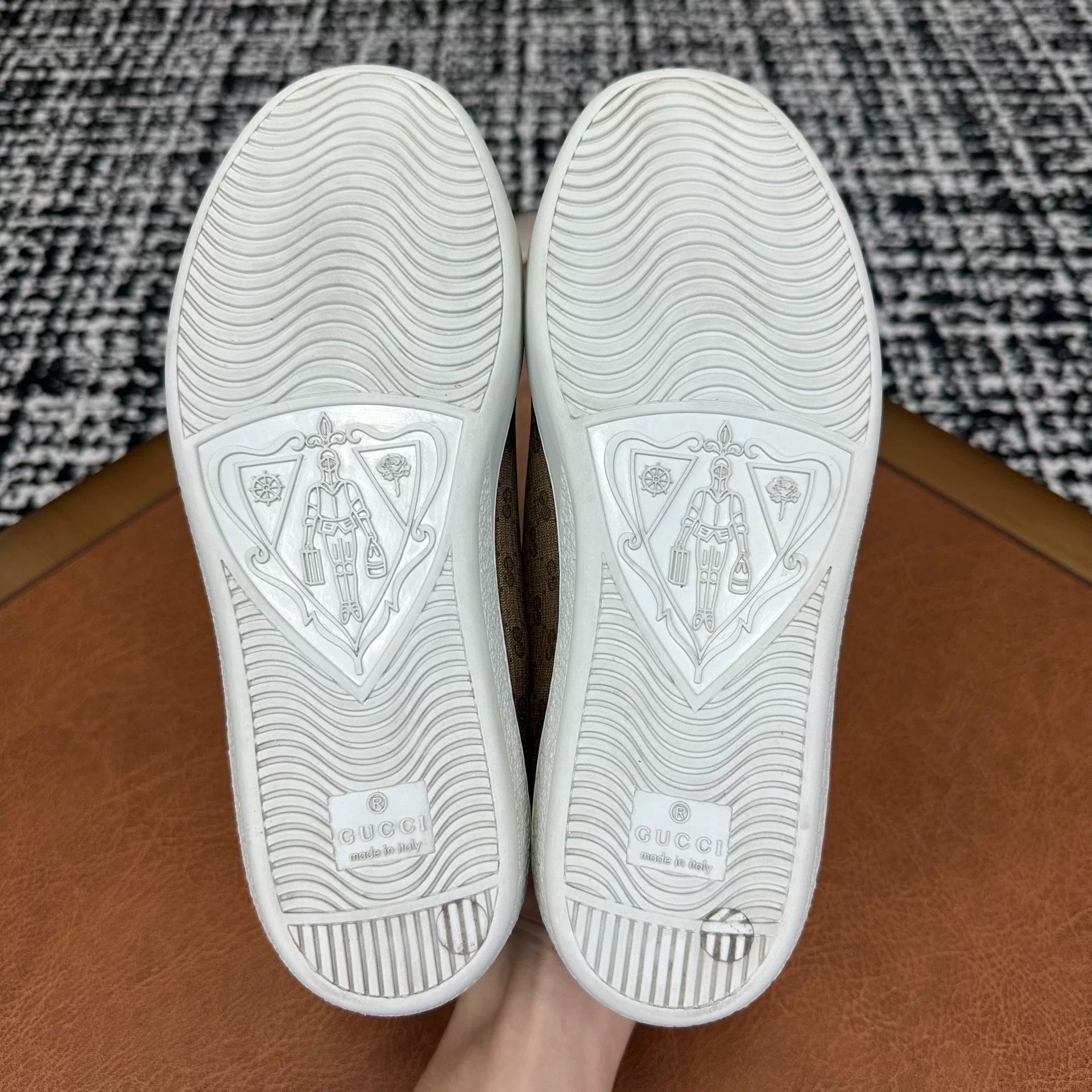 Gucci Gucci Lowtop Sneakers it_36 Women Size US 6 / IT 36 - 7 Thumbnail