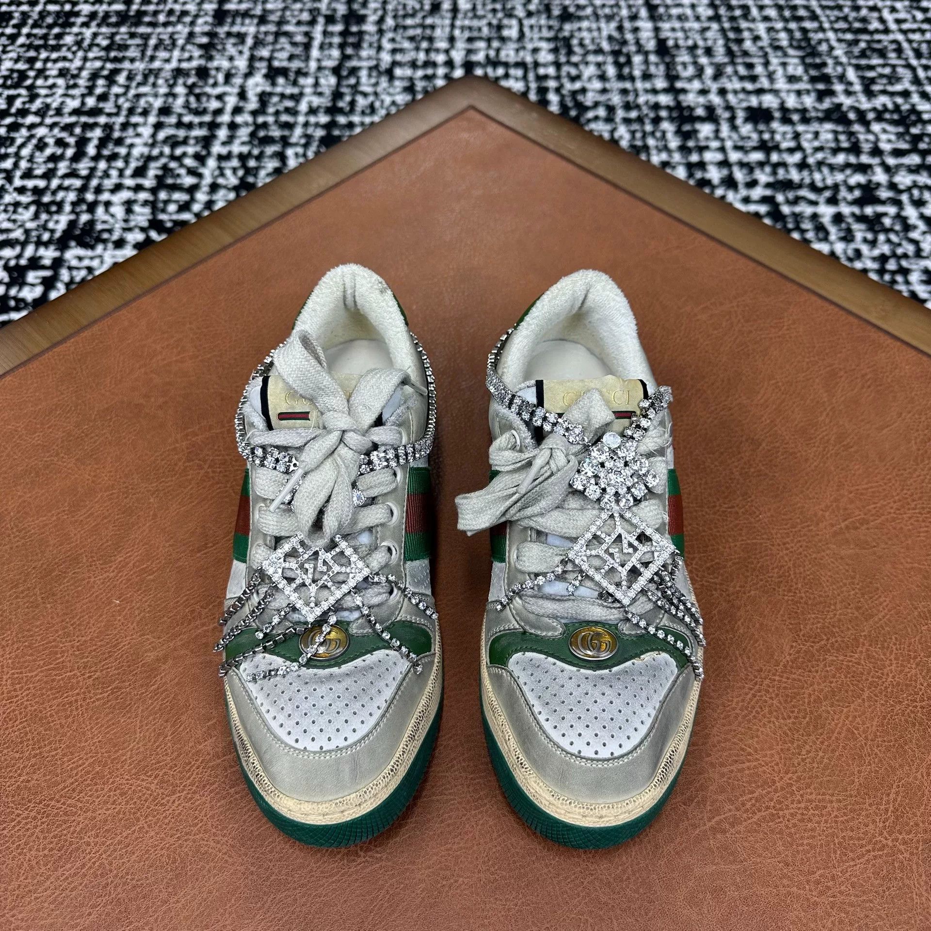Gucci Gucci Yellow Lowtop Sneakers it_36 Women Size US 6 / IT 36 - 2 Thumbnail