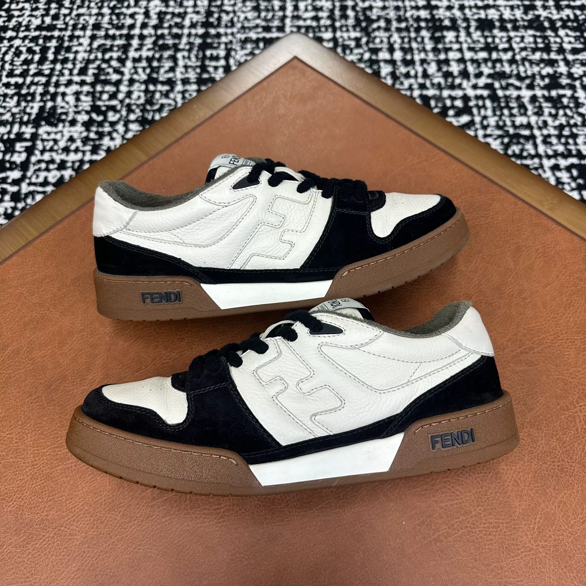 Fendi Fendi Retro Black Lowtop Sneakers 10 Men Size US 10 / EU 43 - 6 Thumbnail
