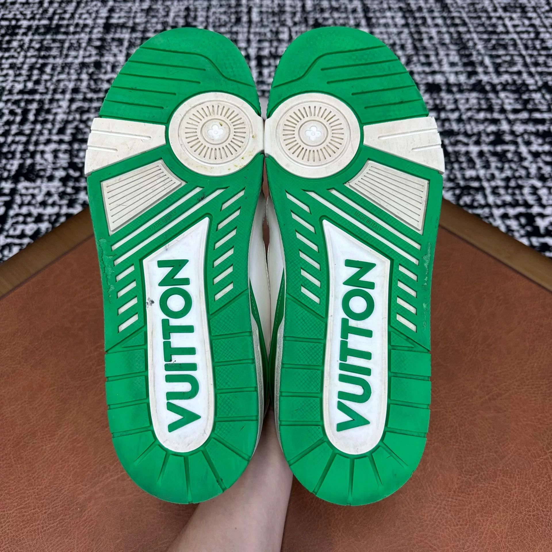 Louis Vuitton Louis Vuitton Training Green Lowtop Sneakers 10 Men Size US 10 / EU 43 - 8 Thumbnail