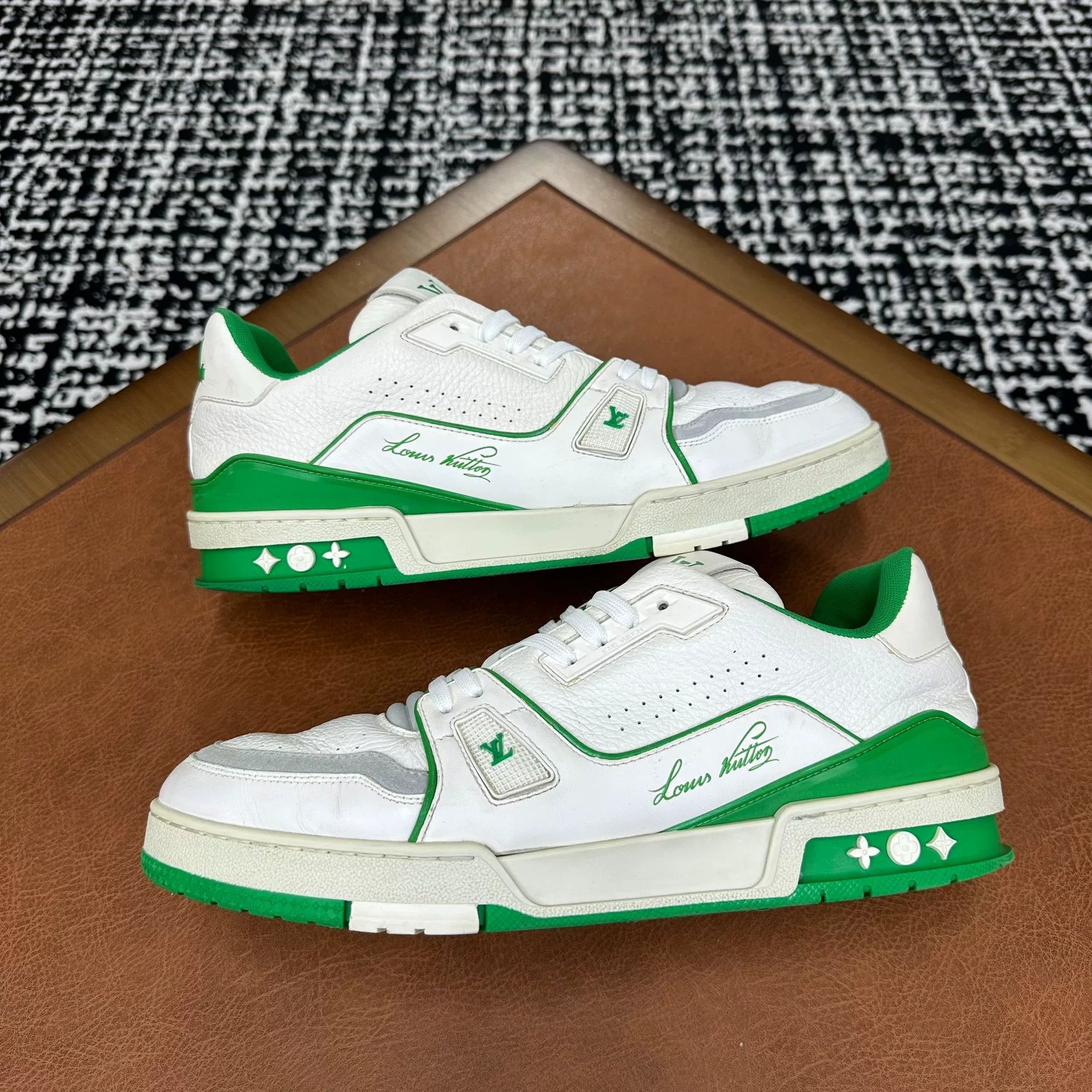 Louis Vuitton Louis Vuitton Training Green Lowtop Sneakers 10 Men Size US 10 / EU 43 - 4 Thumbnail