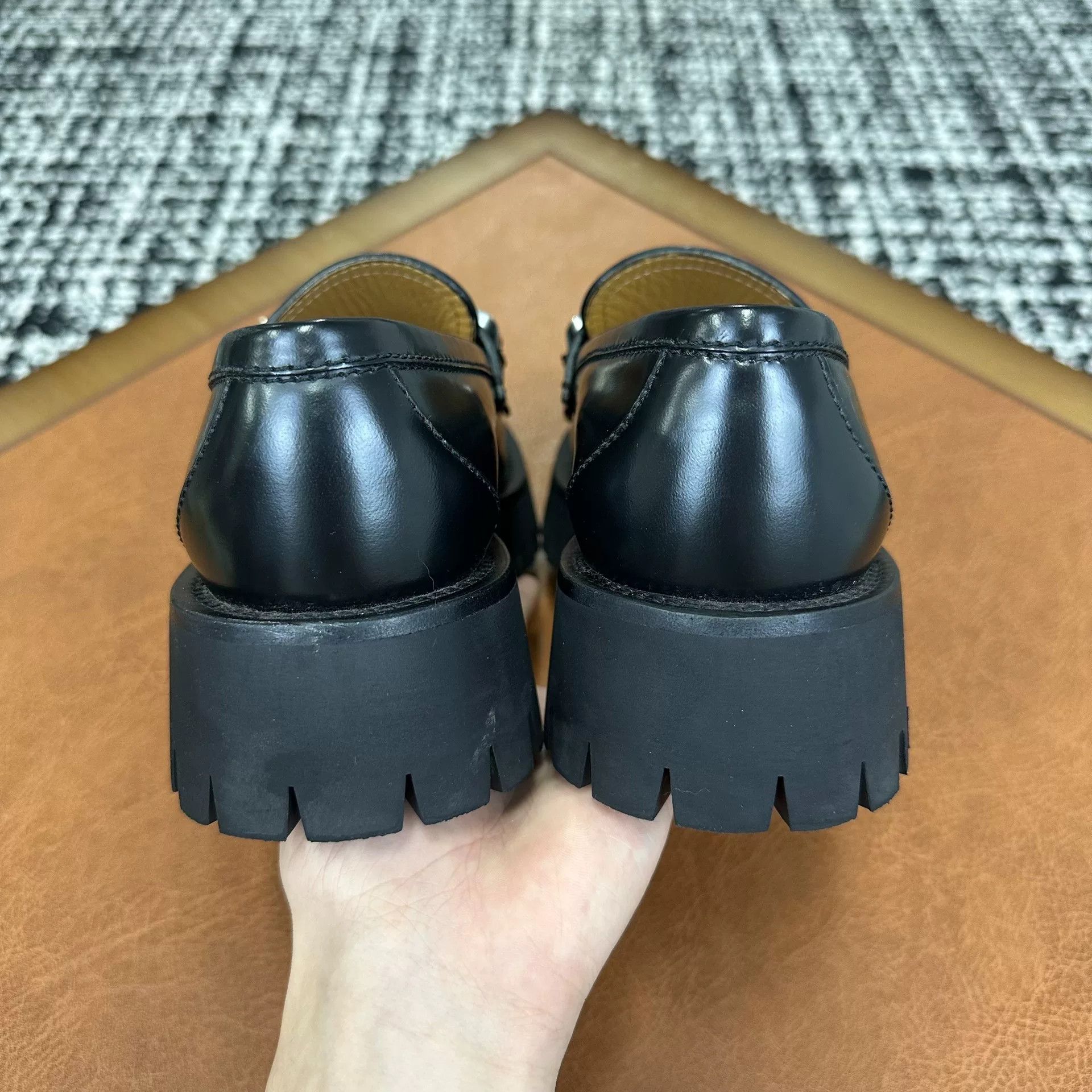 Gucci Gucci Lowtop Sneakers it_35-5 Women Size US 5.5 / IT 35.5 - 5 Thumbnail