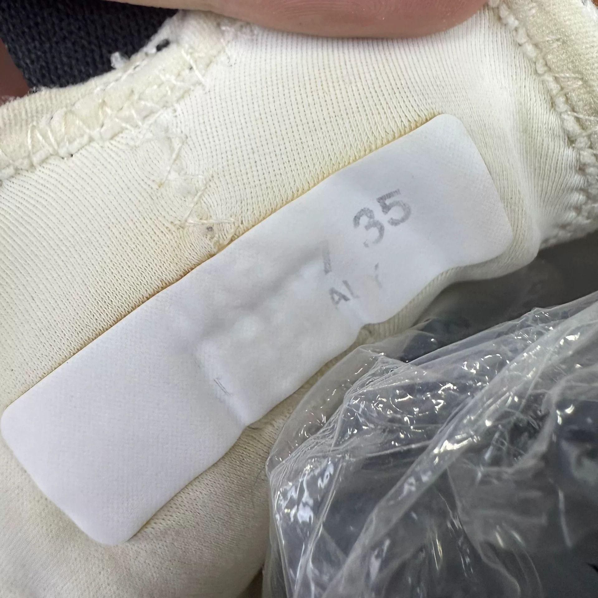 Chanel Chanel Casual White Lowtop Sneakers it_35 Women Size US 5 / IT 35 - 8 Thumbnail