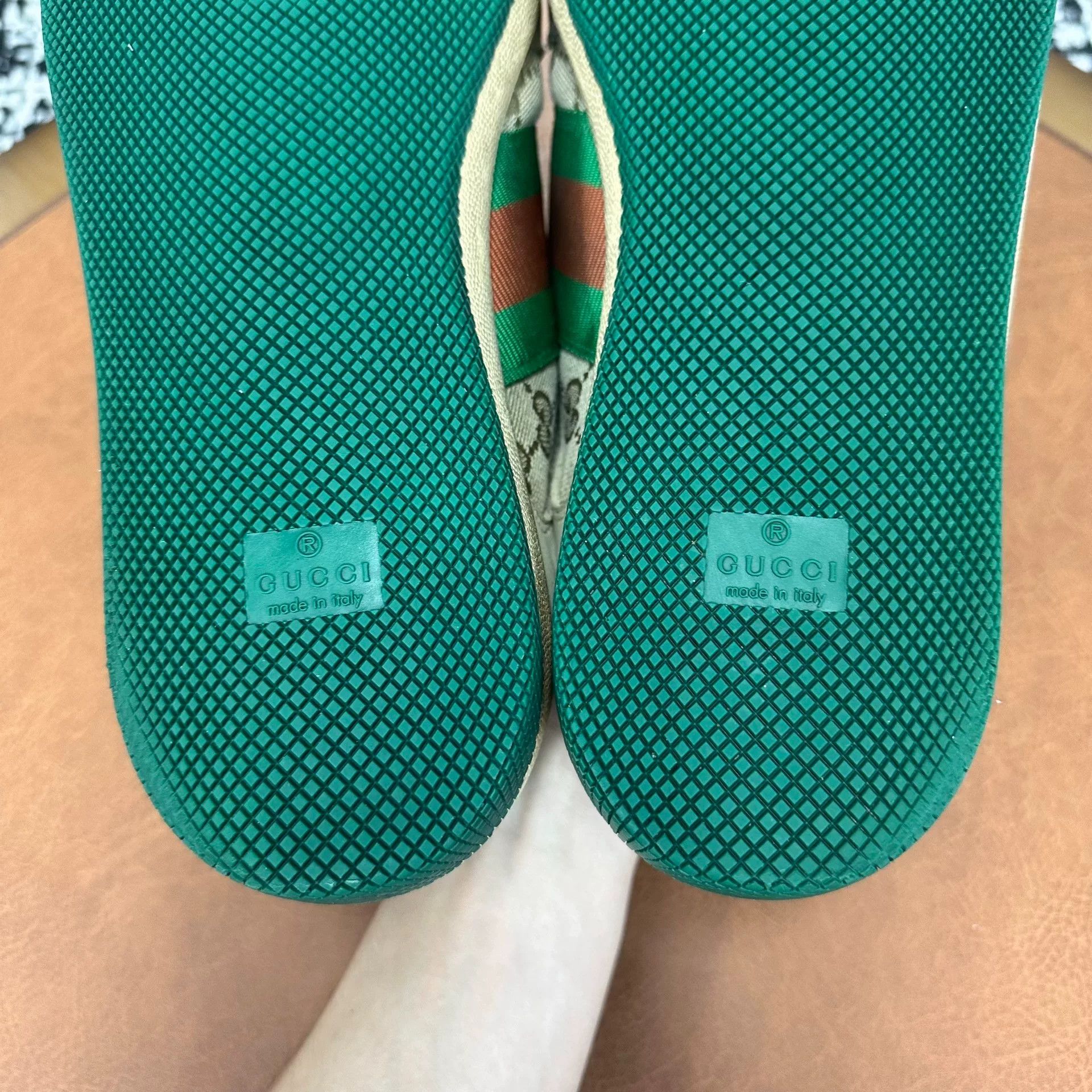 Gucci Gucci Green Lowtop Sneakers 9 Men Size US 9 / EU 42 - 9 Thumbnail