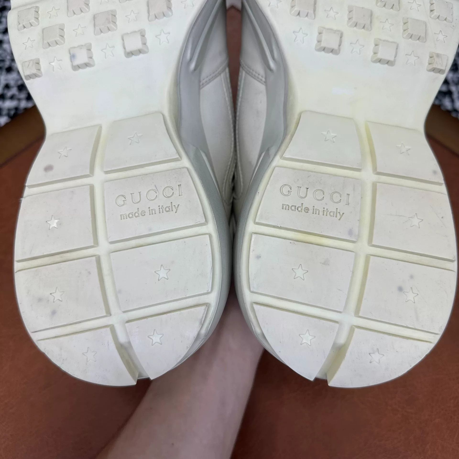 Gucci Gucci Lowtop Sneakers 7 Men Size US 7 / EU 40 - 9 Thumbnail