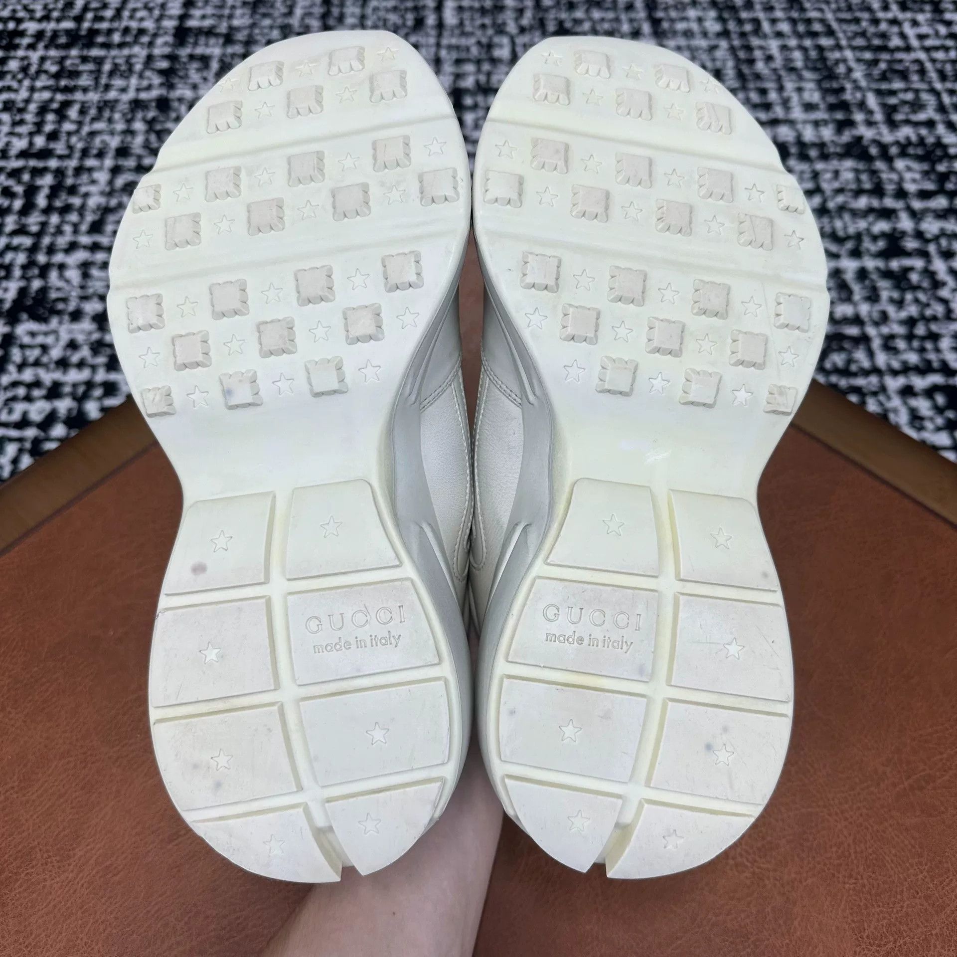 Gucci Gucci Lowtop Sneakers 7 Men Size US 7 / EU 40 - 8 Thumbnail