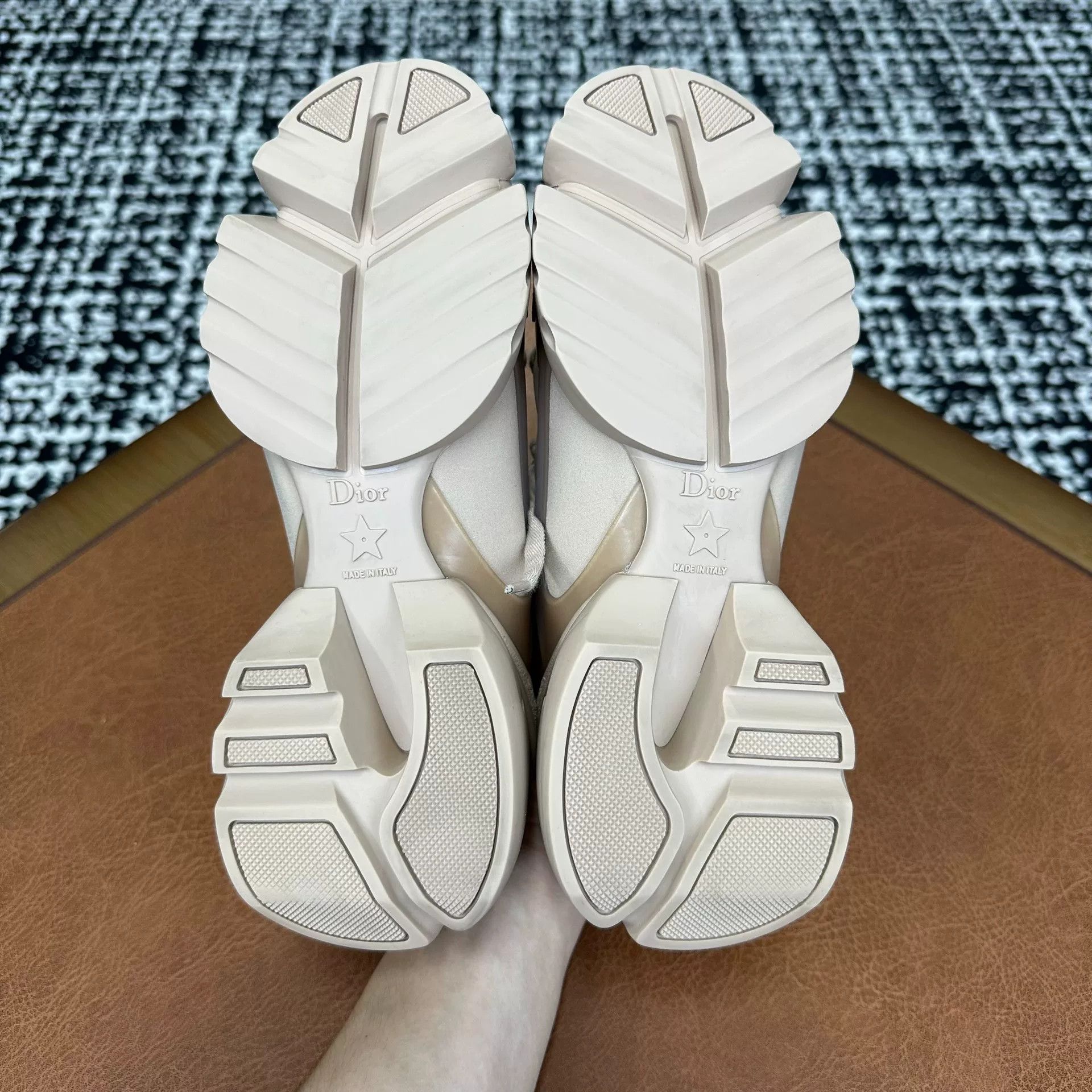 Dior Dior Lowtop Sneakers it_35-5 Women Size US 5.5 / IT 35.5 - 9 Thumbnail