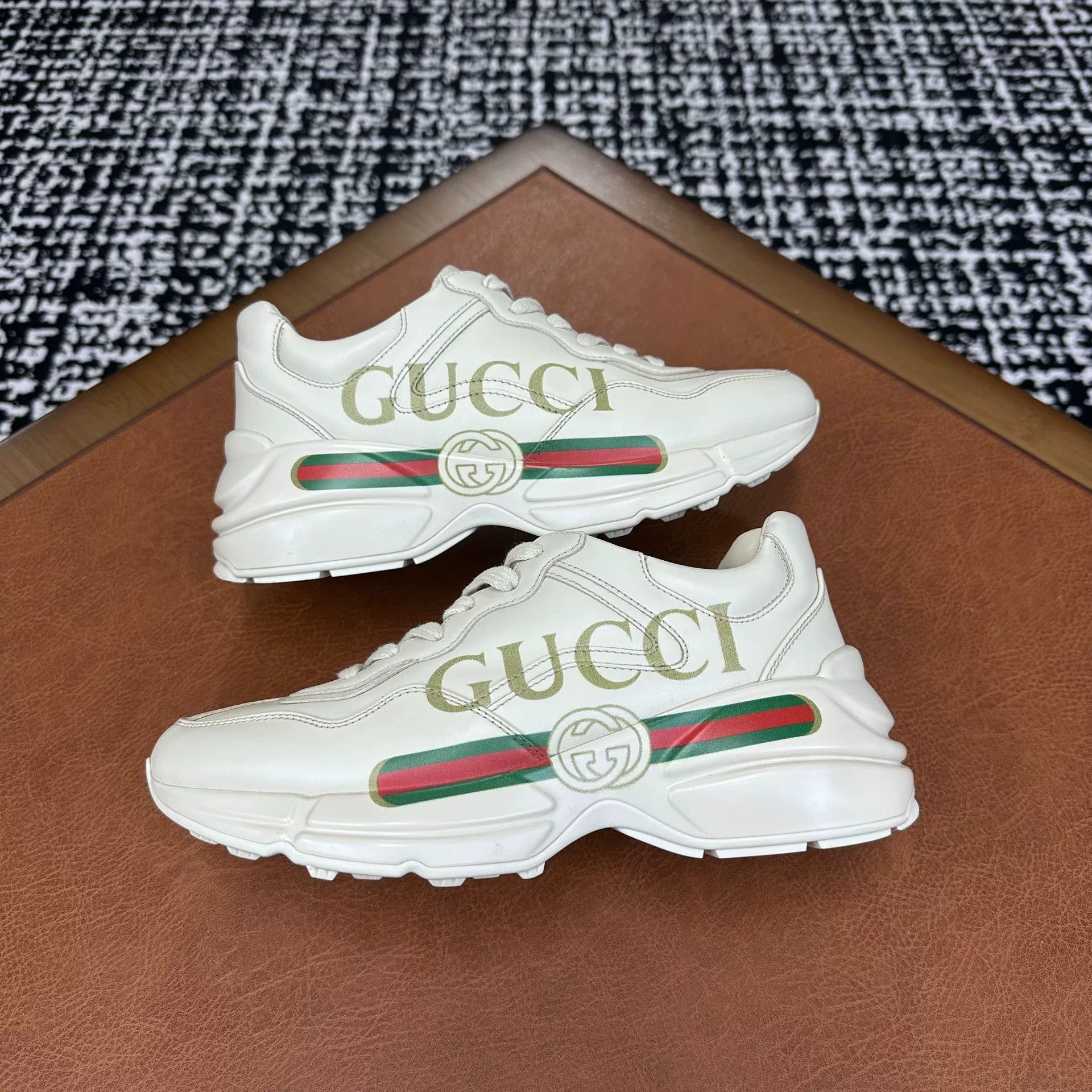 Gucci Gucci Printed Lowtop Sneakers it_36 Women Size US 6 / IT 36 - 5 Thumbnail