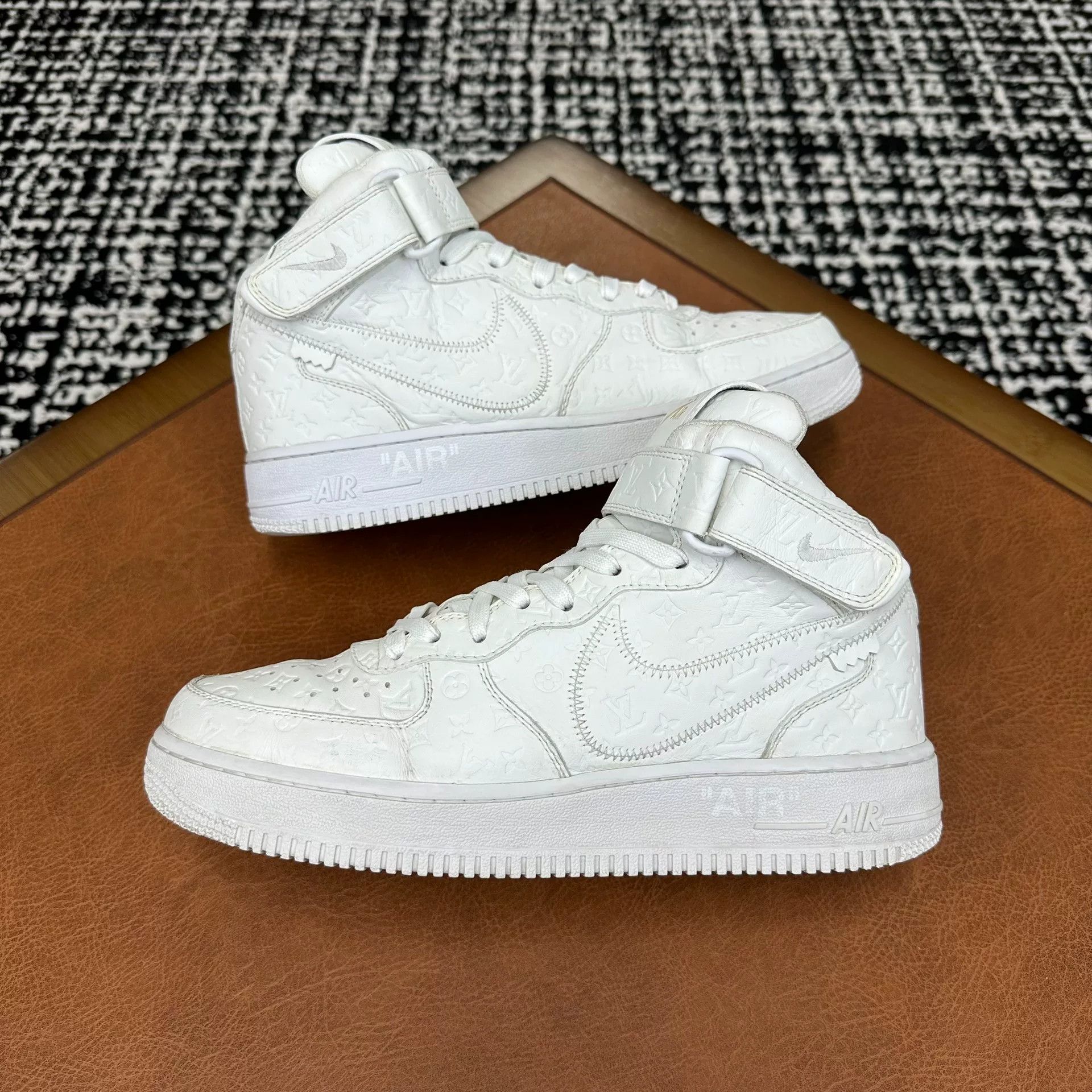 Louis Vuitton Louis Vuitton AF1 White Lowtop Sneakers 8 Men Size US 8 / EU 41 - 5 Thumbnail