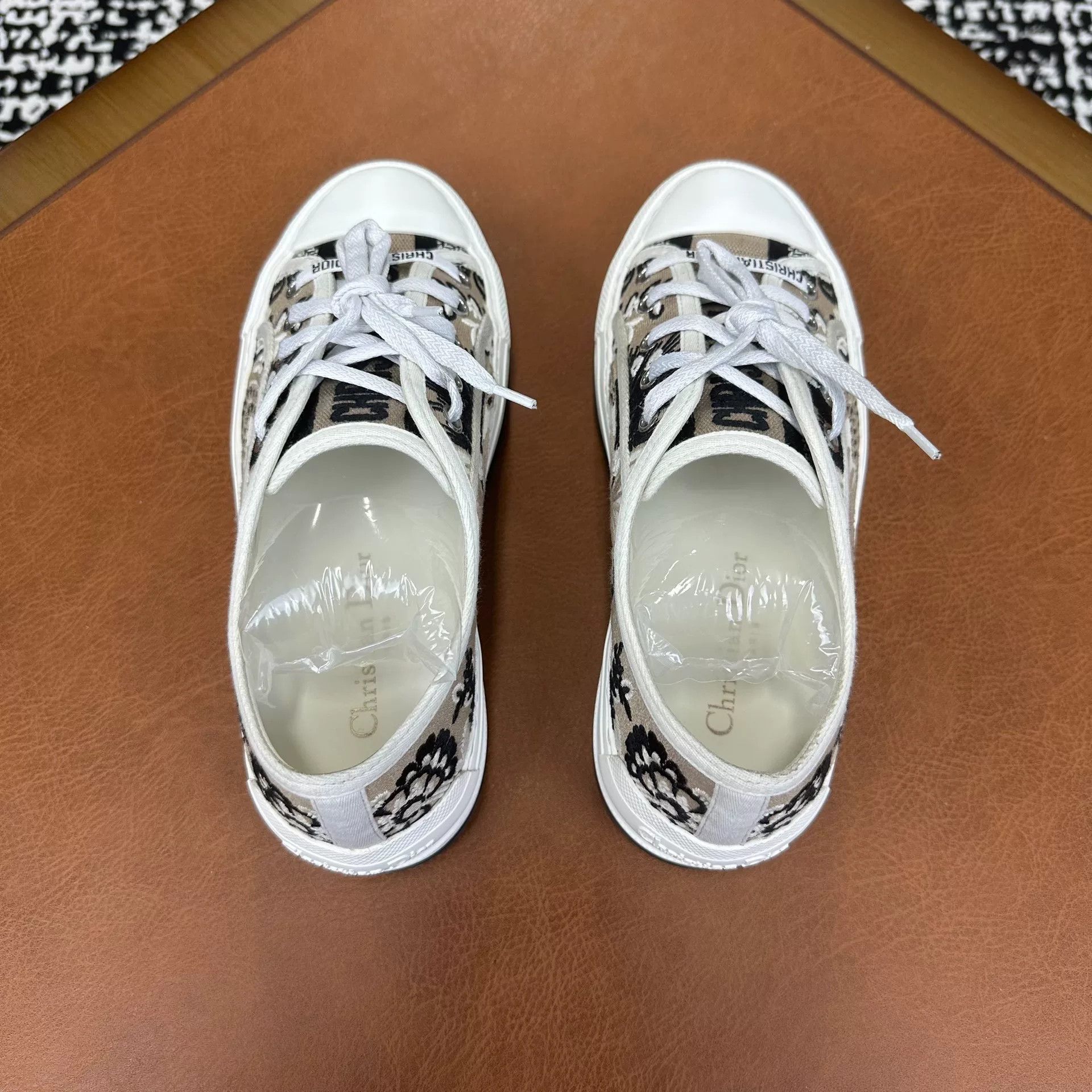 Dior Dior Lowtop Sneakers it_36-5 Women Size US 6.5 / IT 36.5 - 3 Thumbnail