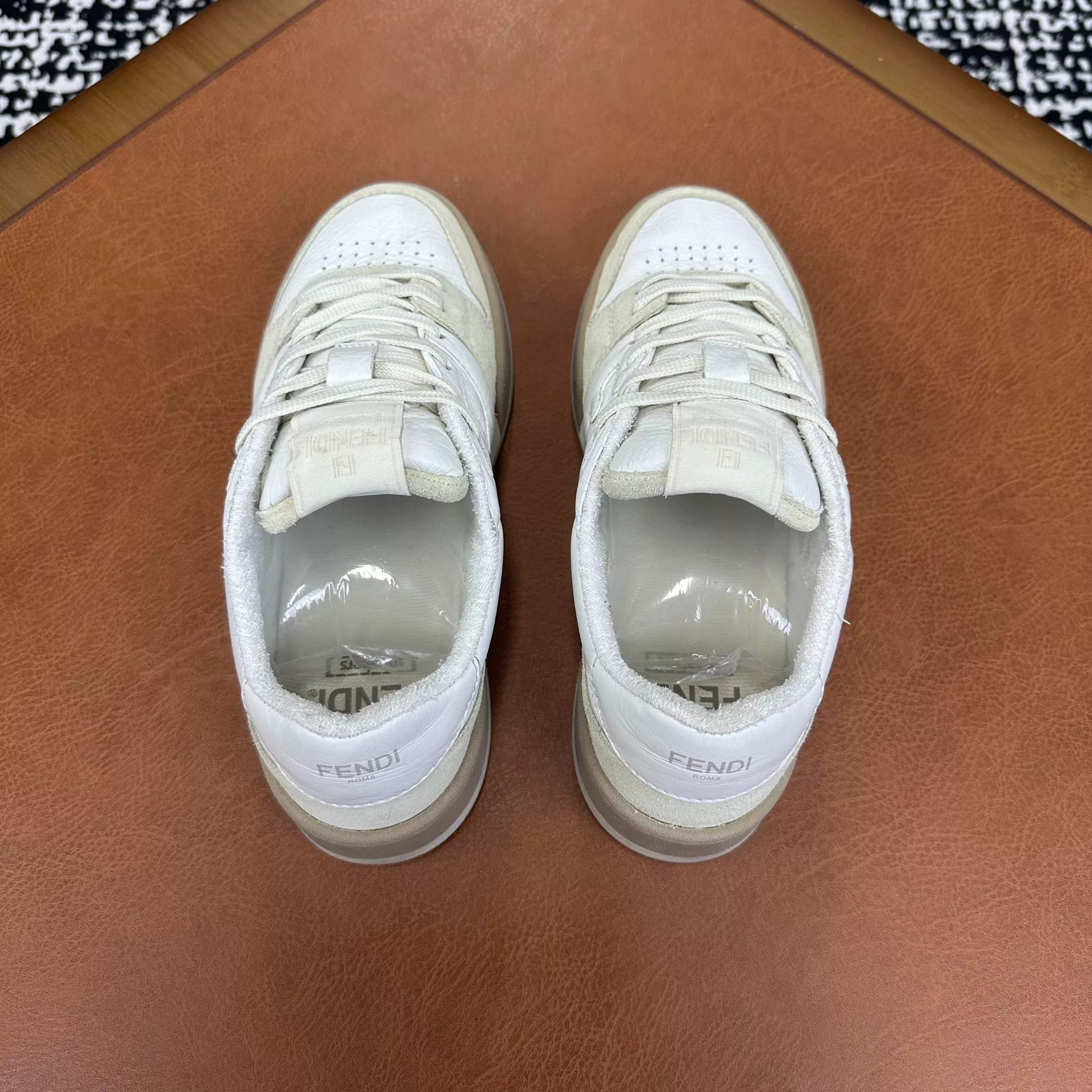 Fendi Fendi White Lowtop Sneakers it_37 Women Size US 7 / IT 37 - 3 Thumbnail