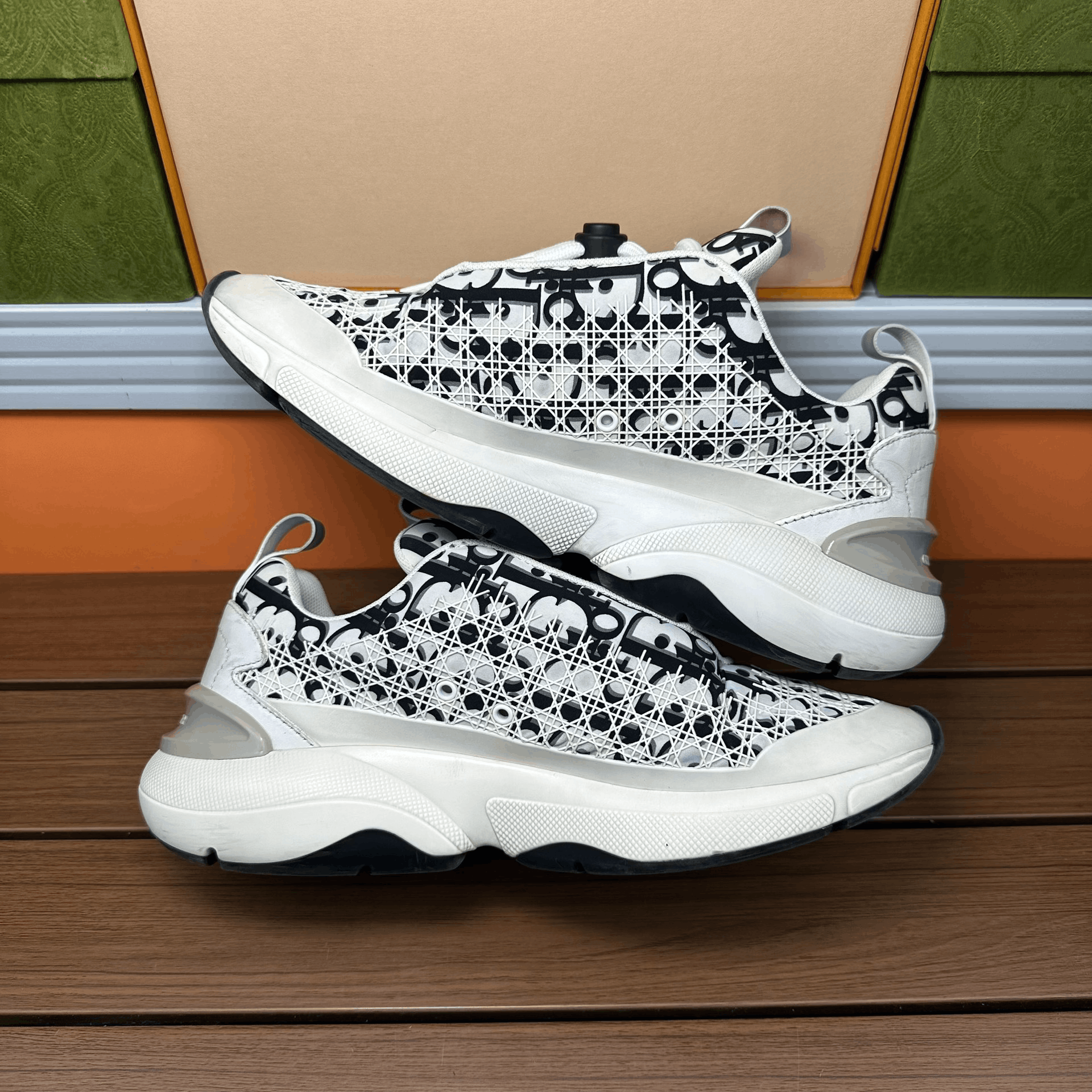 Dior Dior Casual White Lowtop Sneakers 6 Men Size US 6 / EU 39 - 3 Thumbnail